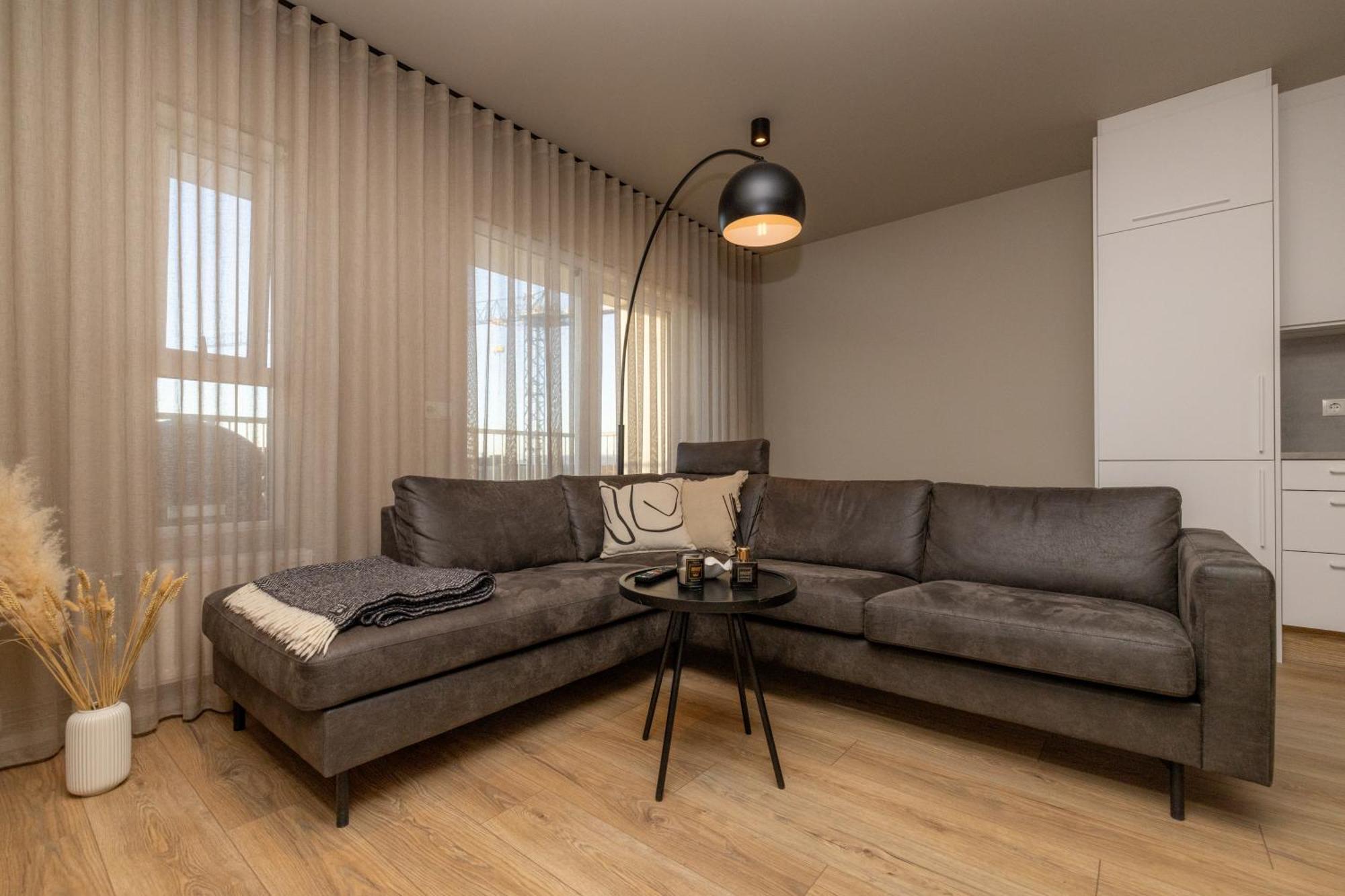 Modern Flat In Reykjavik, Ulfarsardalur Apartment