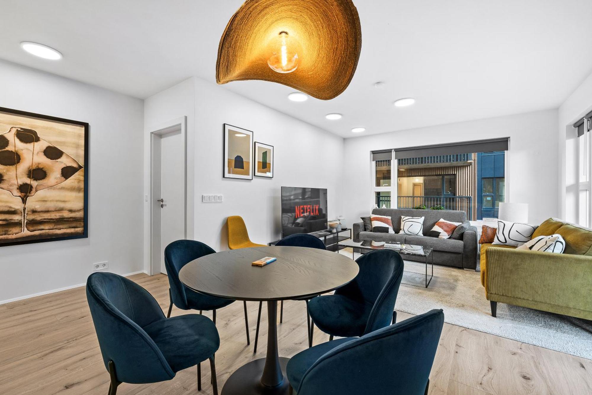 Unwind In Luxury Steps From Smaralind Mall