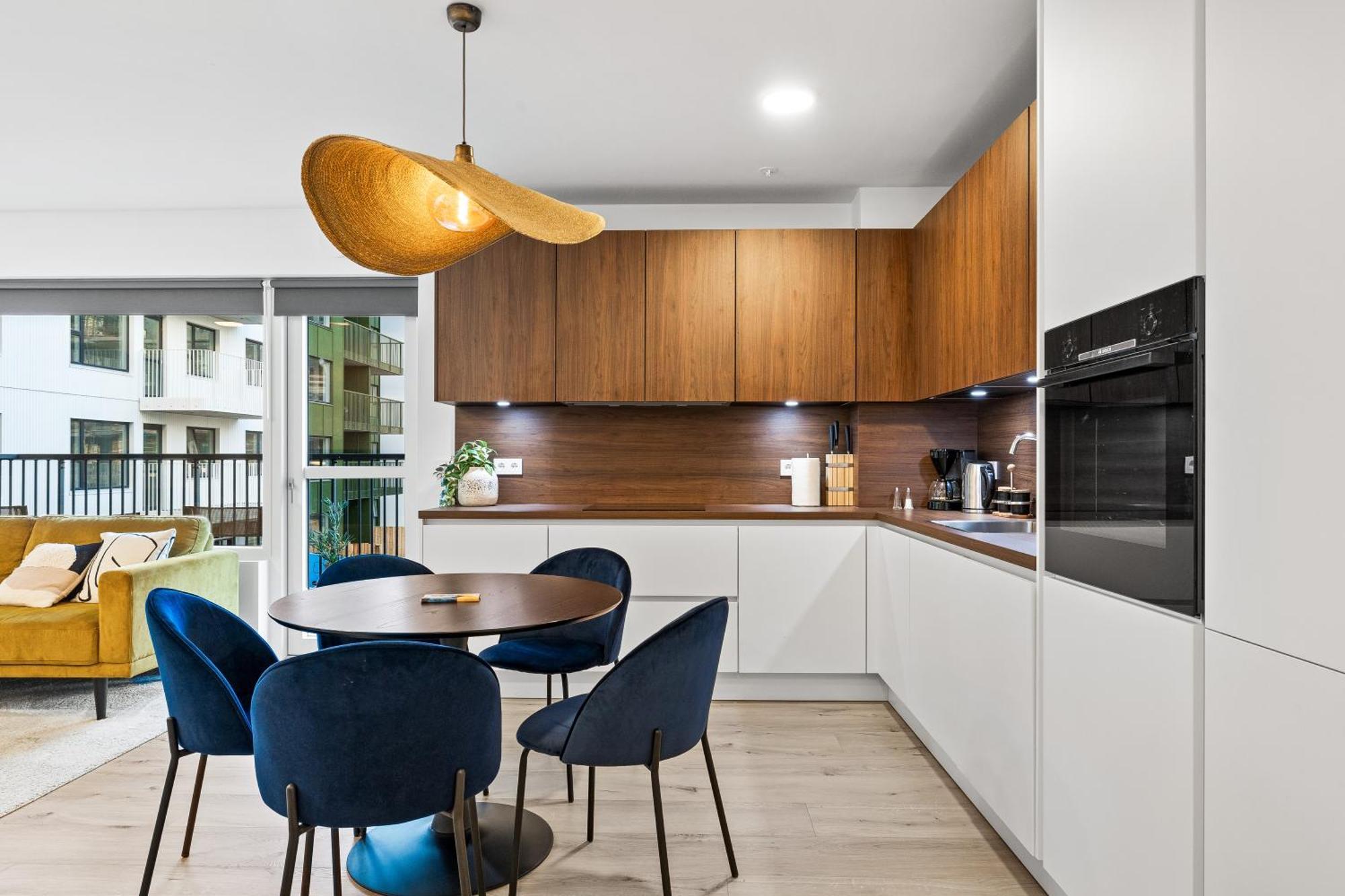 Unwind In Luxury Steps From Smaralind Mall Reiquiavique
