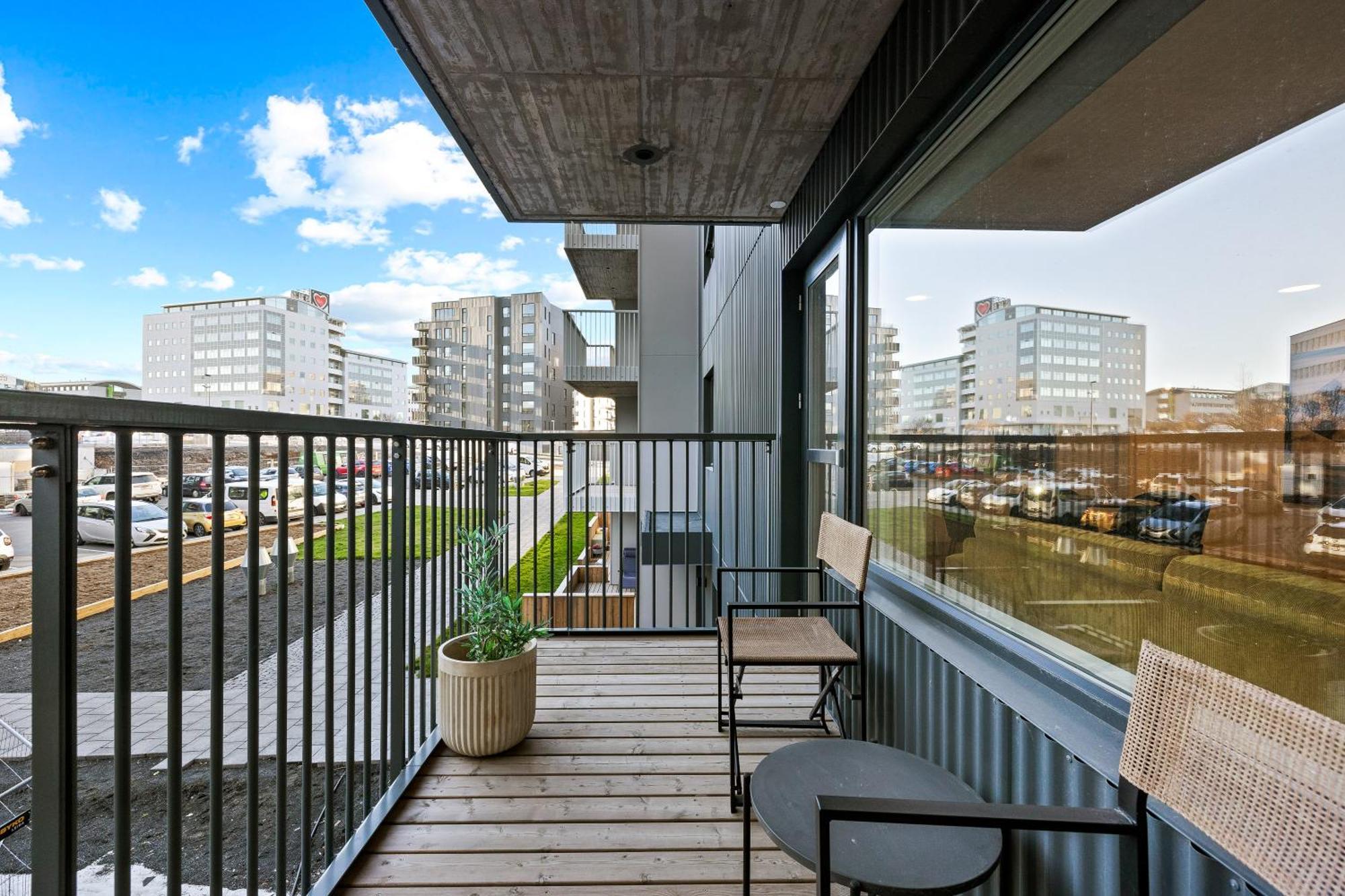 Apartamento Unwind In Luxury Steps From Smaralind Mall