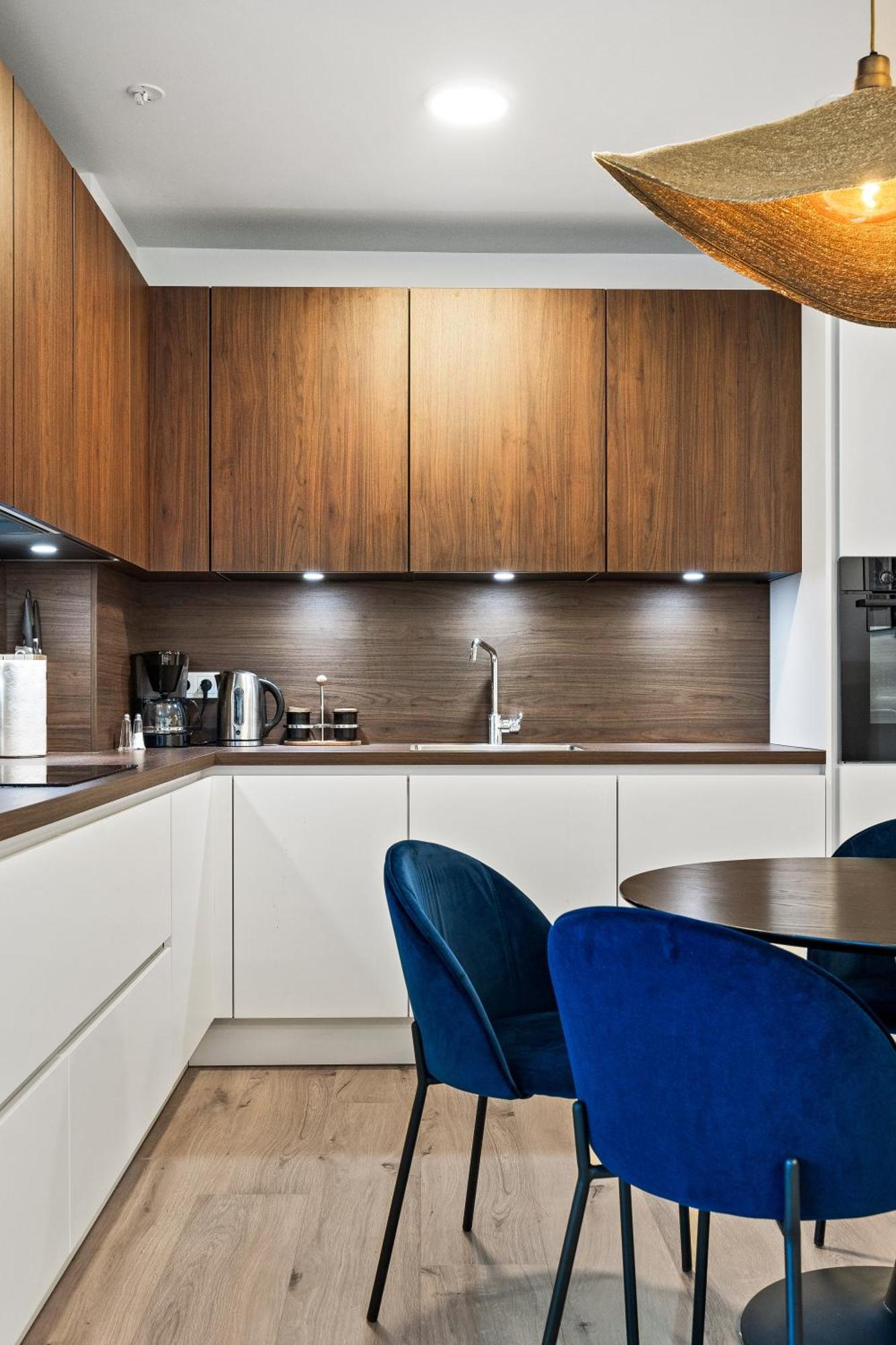 Unwind In Luxury Steps From Smaralind Mall *