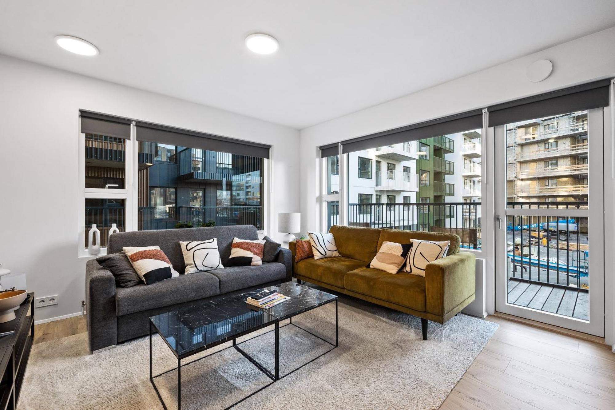 Unwind In Luxury Steps From Smaralind Mall