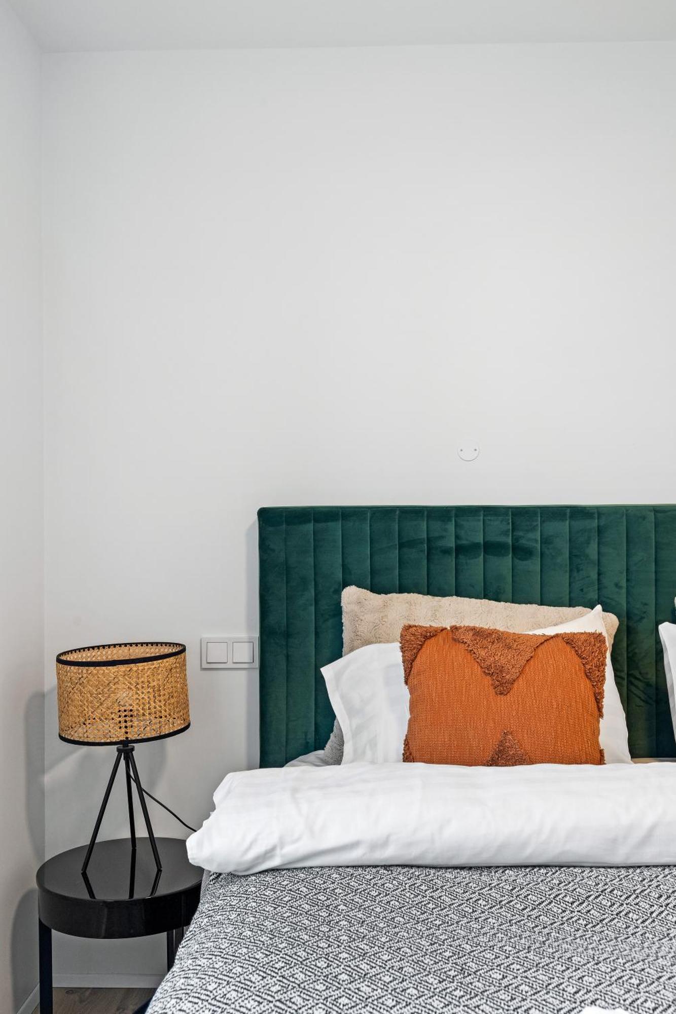 Unwind In Luxury Steps From Smaralind Mall