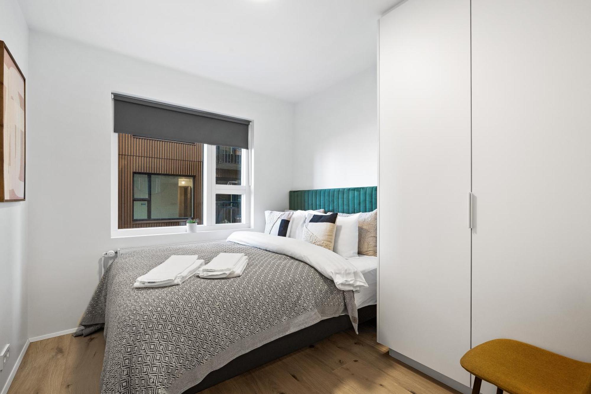 New Near Smaralind Mall With Private Parking Apartment Reykjavik