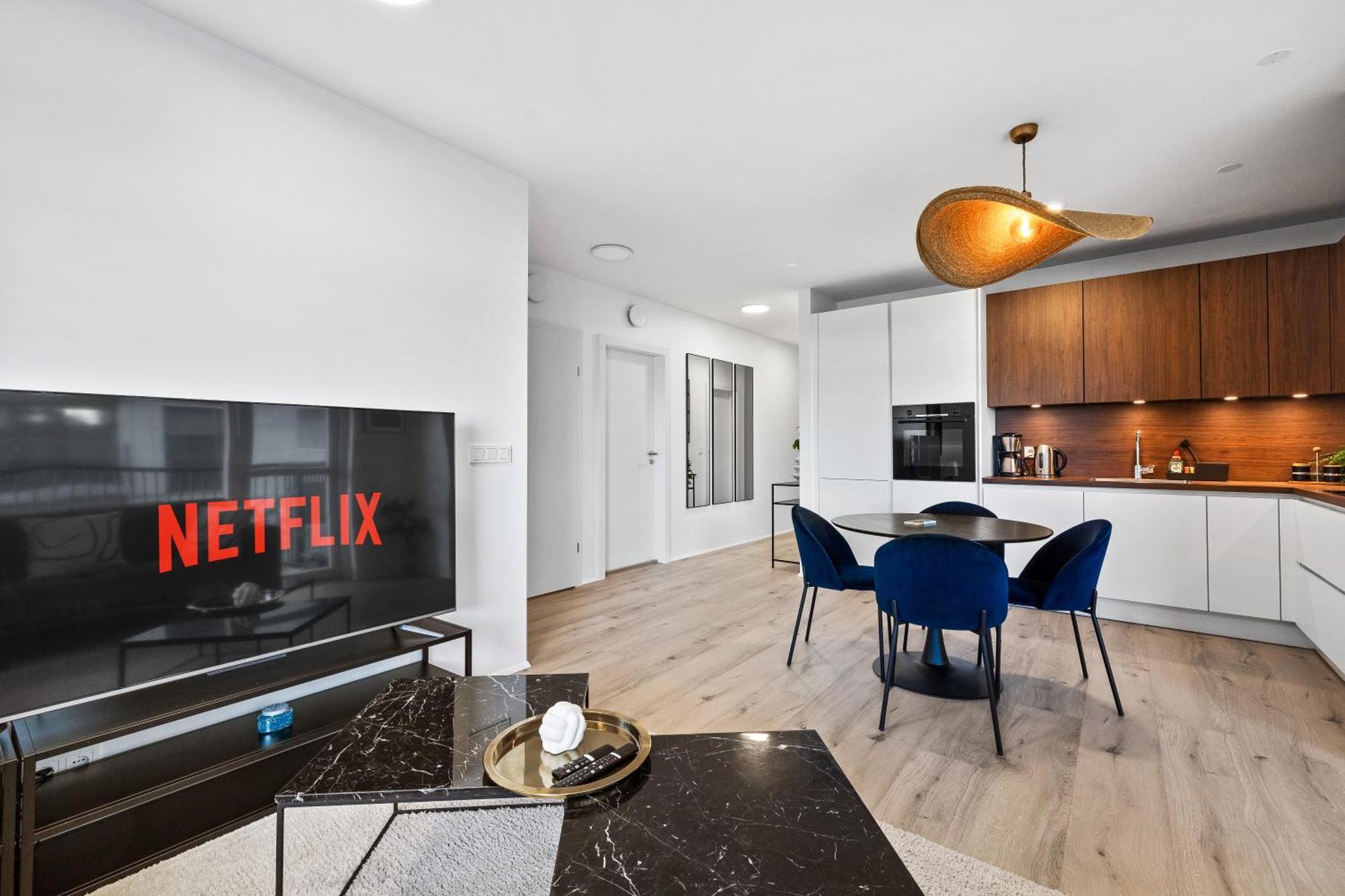 Apartment New Near Smaralind Mall With Private Parking
