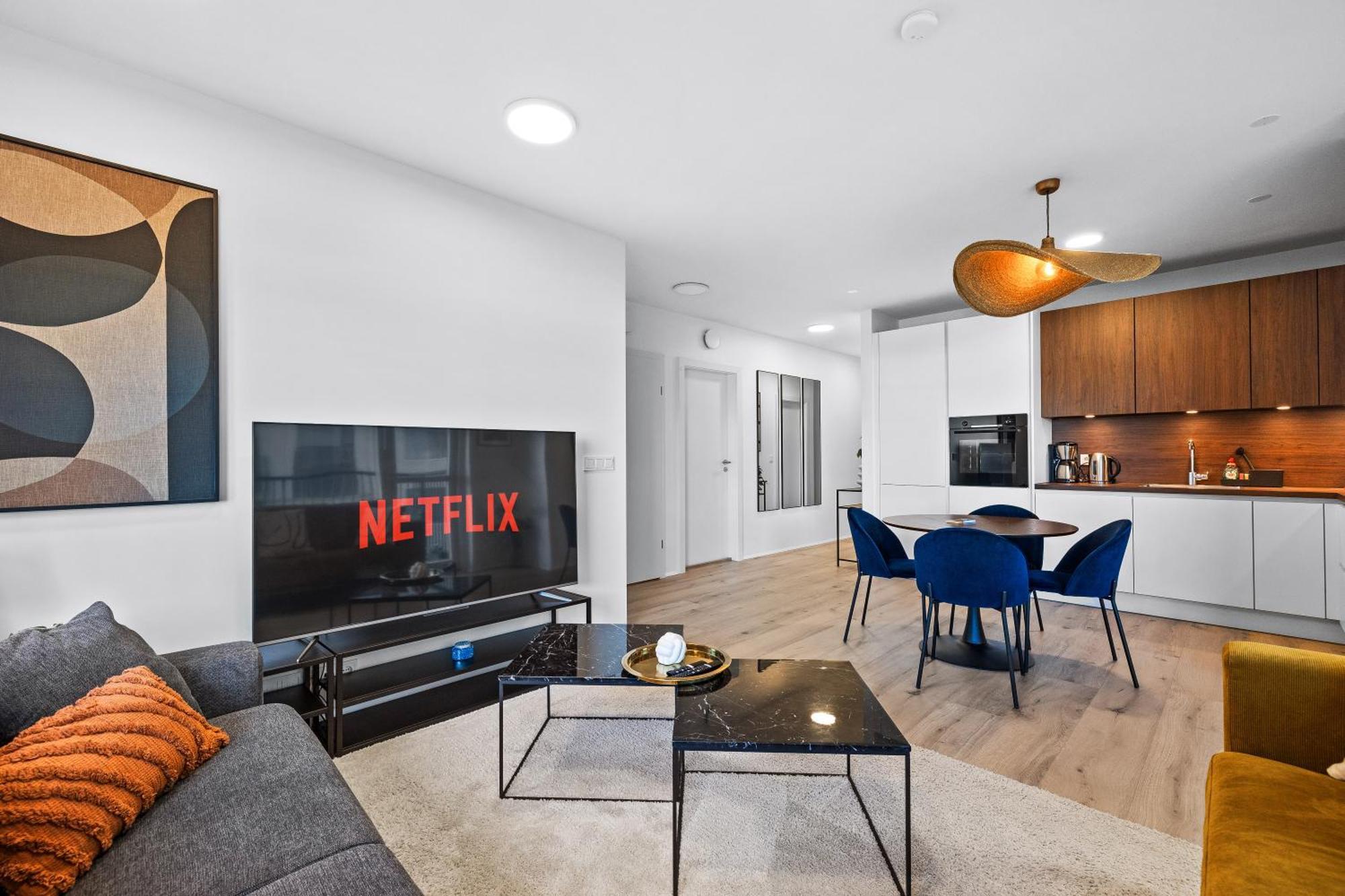 New Near Smaralind Mall With Private Parking Apartment