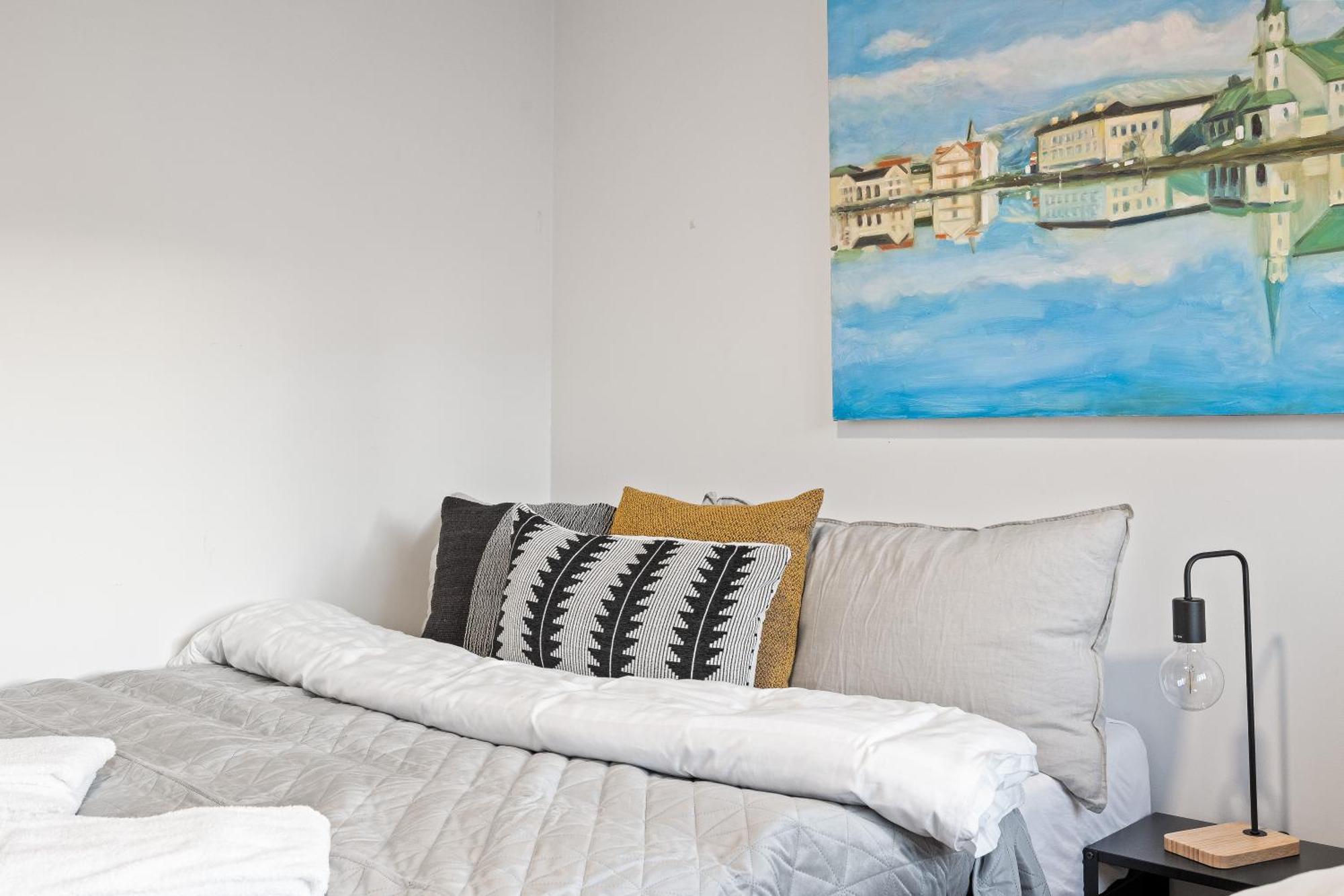 Apartment Prime Location Gem In The Heart Of *