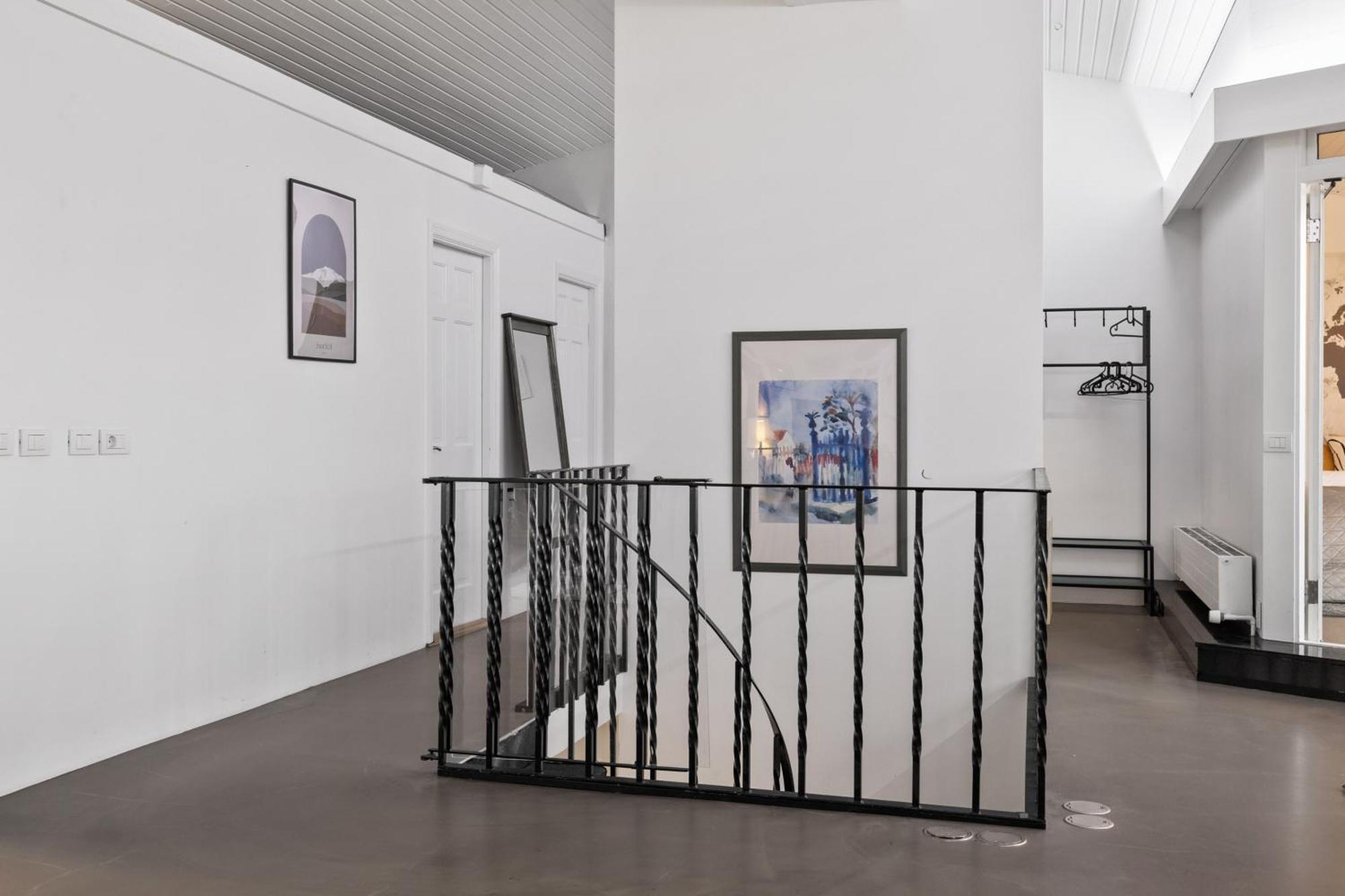 Penthouse On The Shopping Street-free Parking *