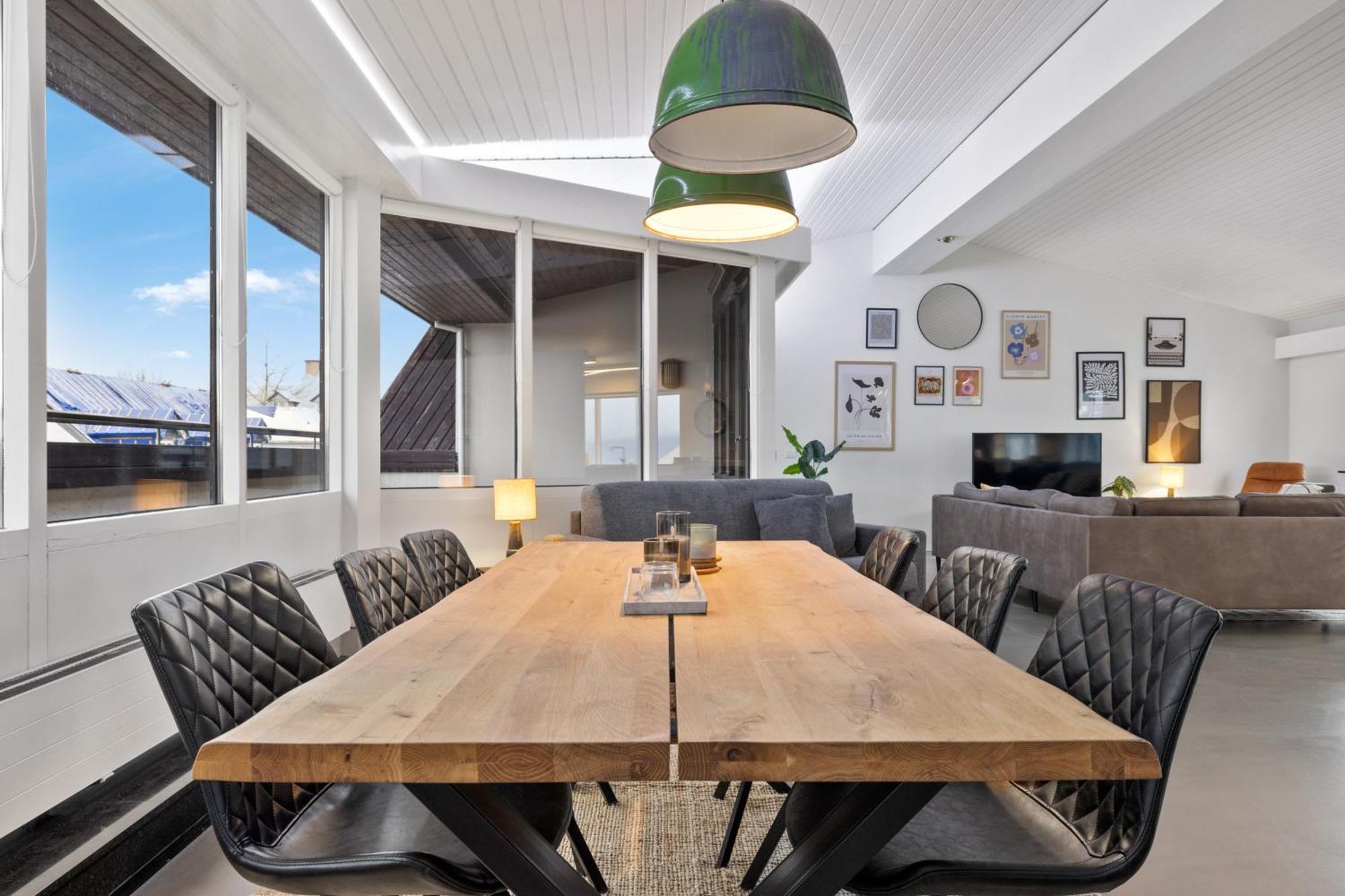 Apartment Penthouse On The Shopping Street-free Parking Reykjavik