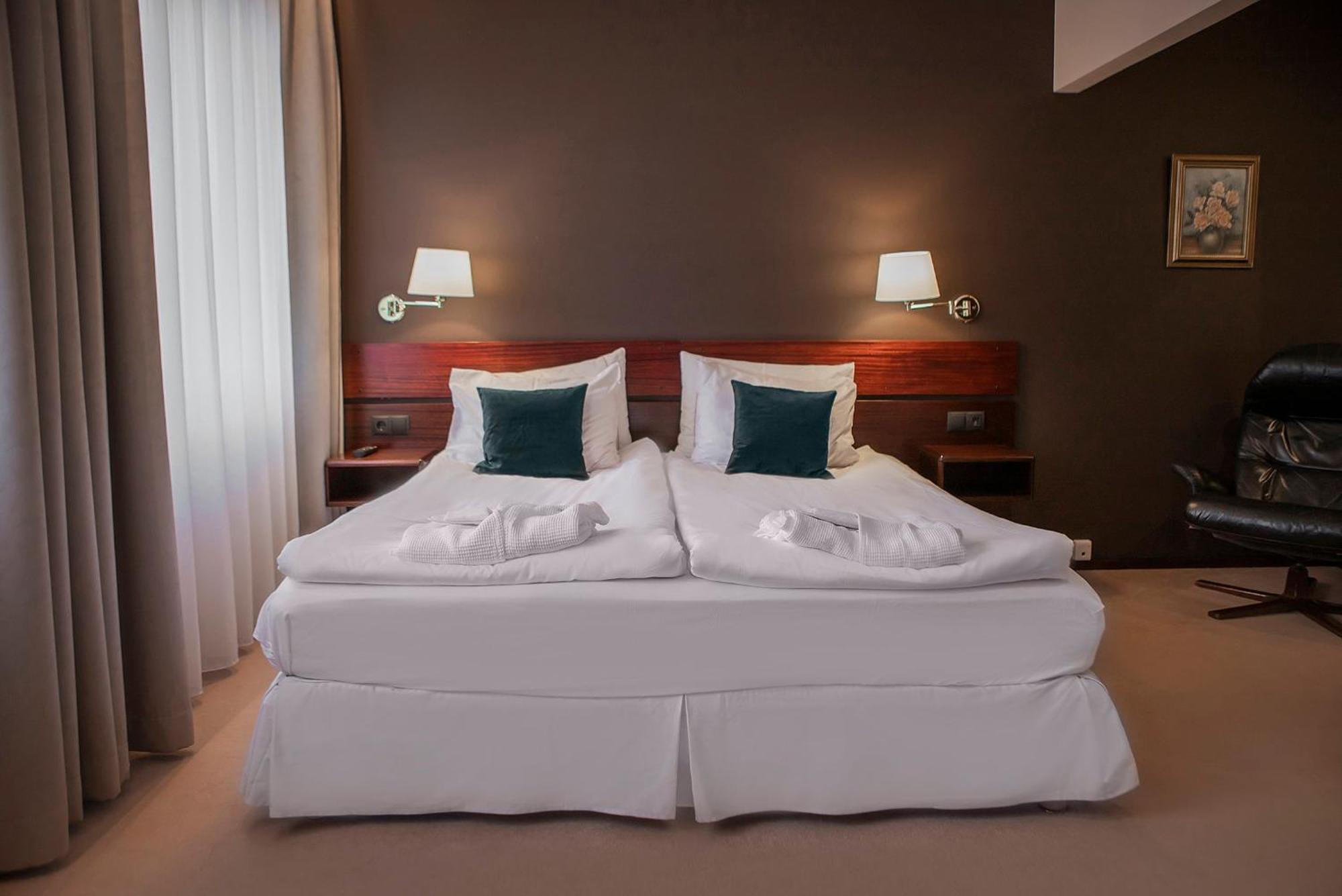 Hotel Holt - The Art 4*