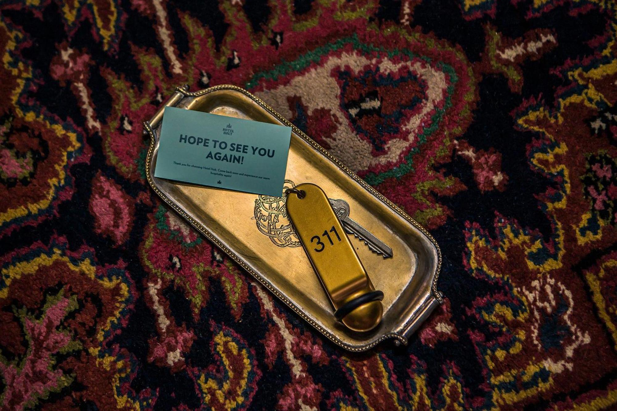 Holt - The Art