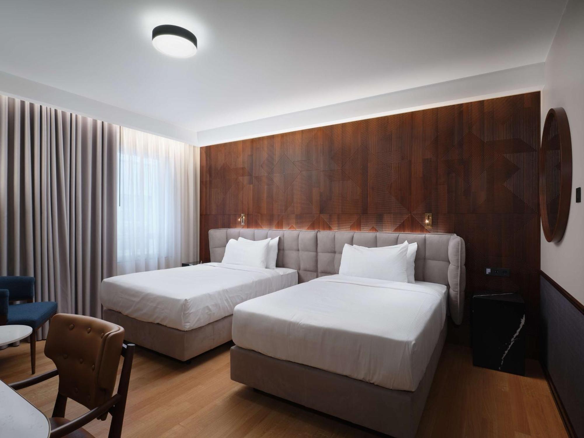 Iceland Parliament Hotel, Curio Collection By Hilton Hotel 4*