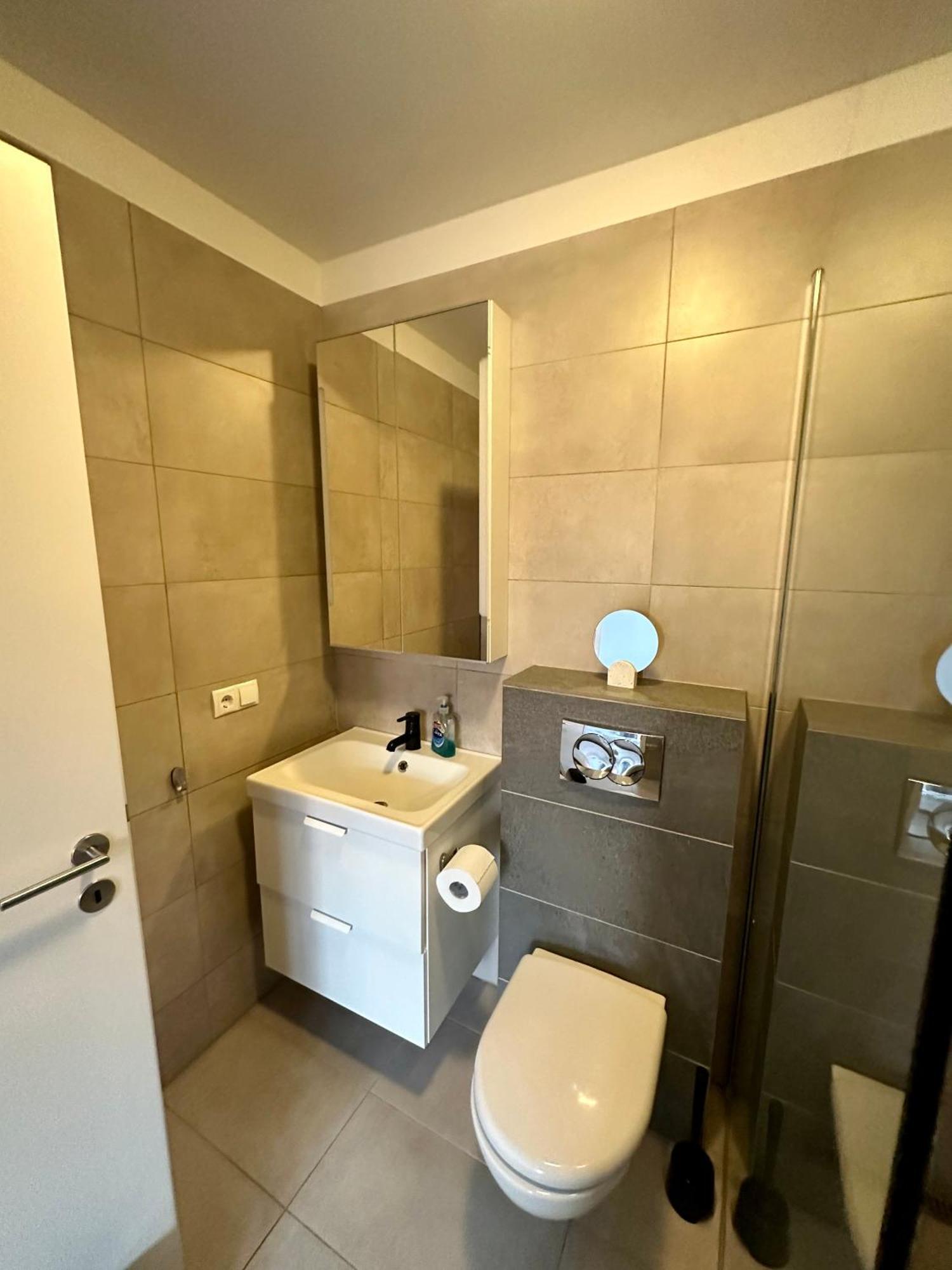 Apartment Charming 1-bedroom With Stunning View *