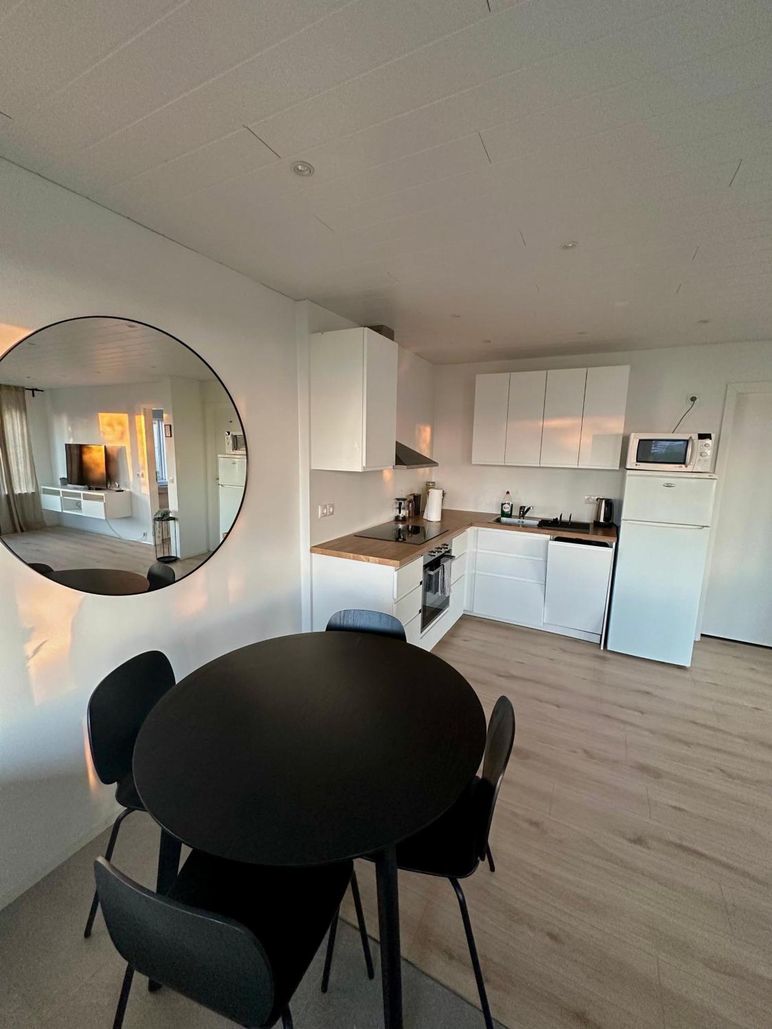 Charming 1-bedroom With Stunning View Reykjavík