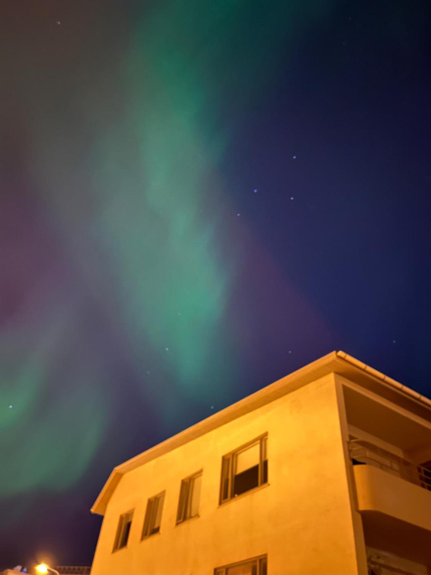 Great And Spacious Family With 4 Bedrooms Apartment Reykjavík