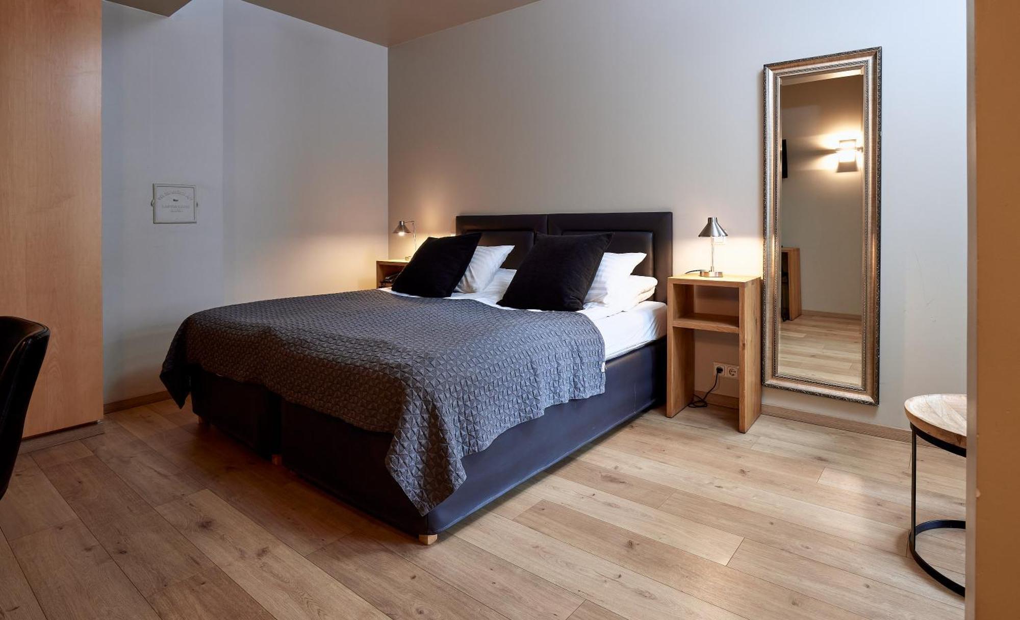 Fron 3* Reykjavik