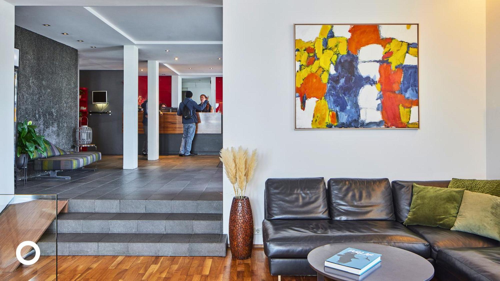 Hotel Center Arnarhvoll 4*