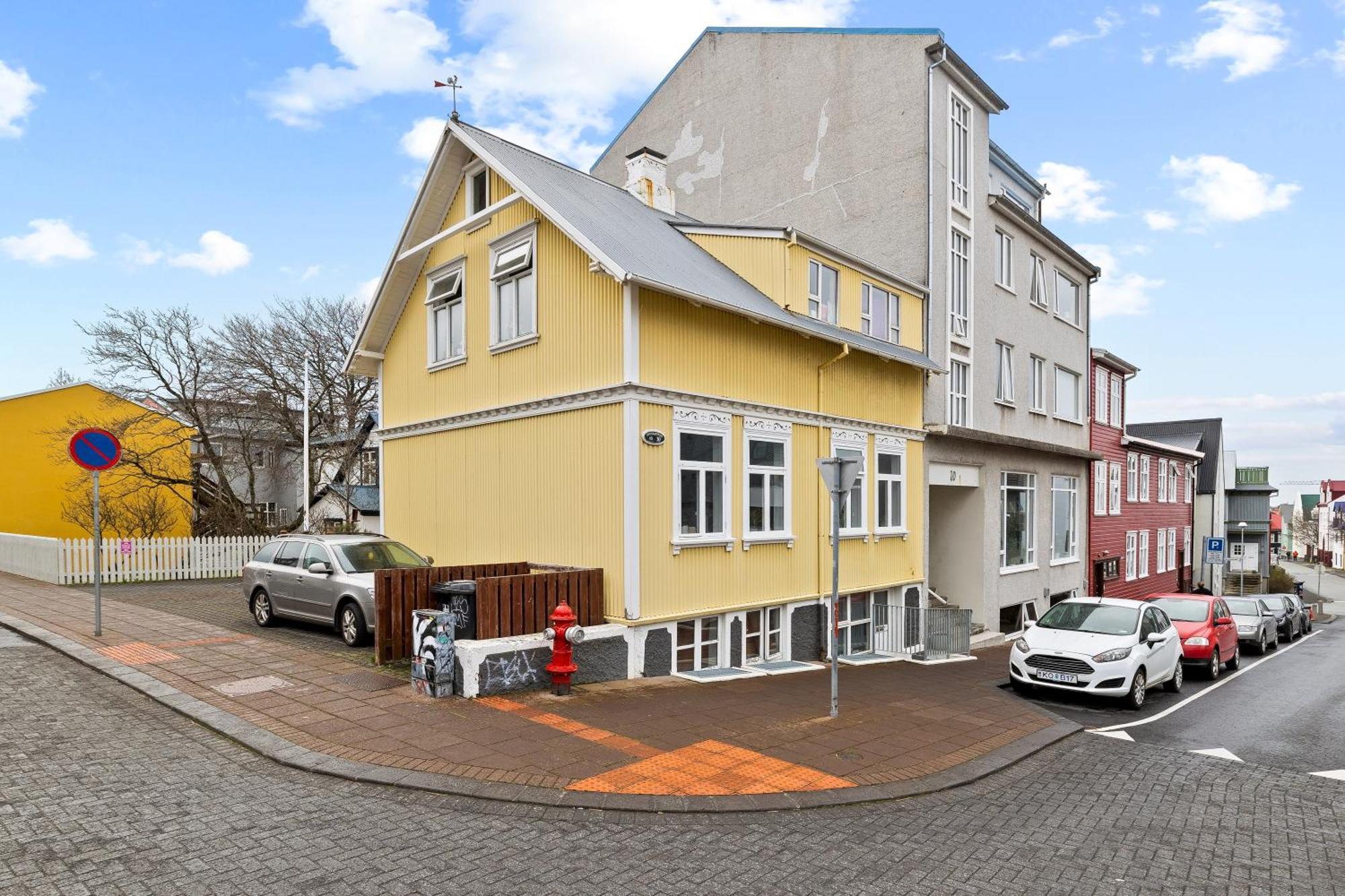 Apartment The Center Of Downtown Reykjavik