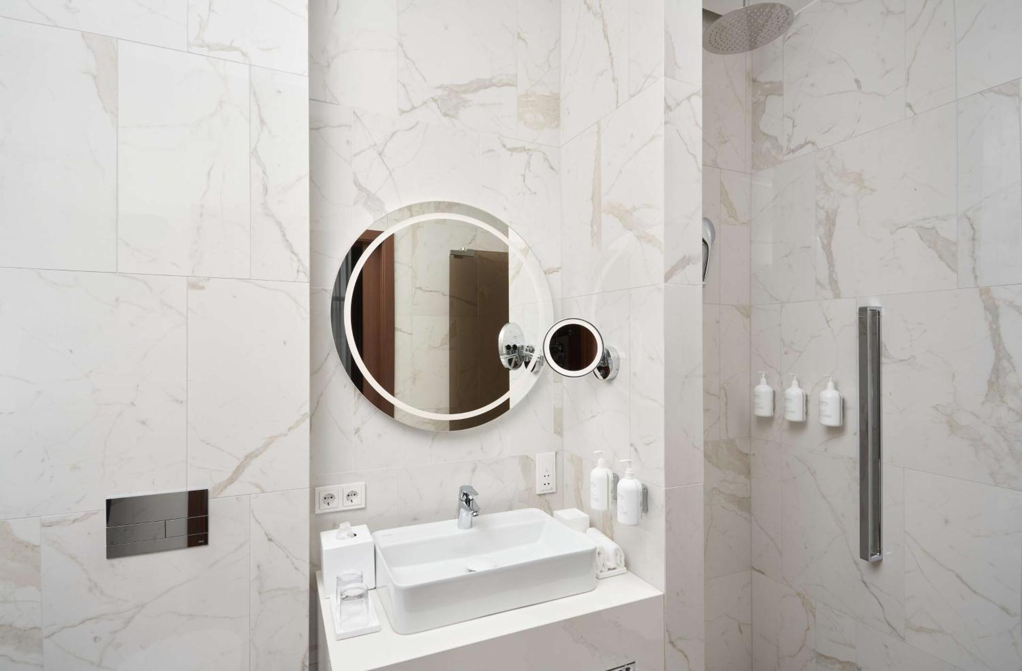 Iceland Parliament Hotel, Curio Collection By Hilton Hotel 4*