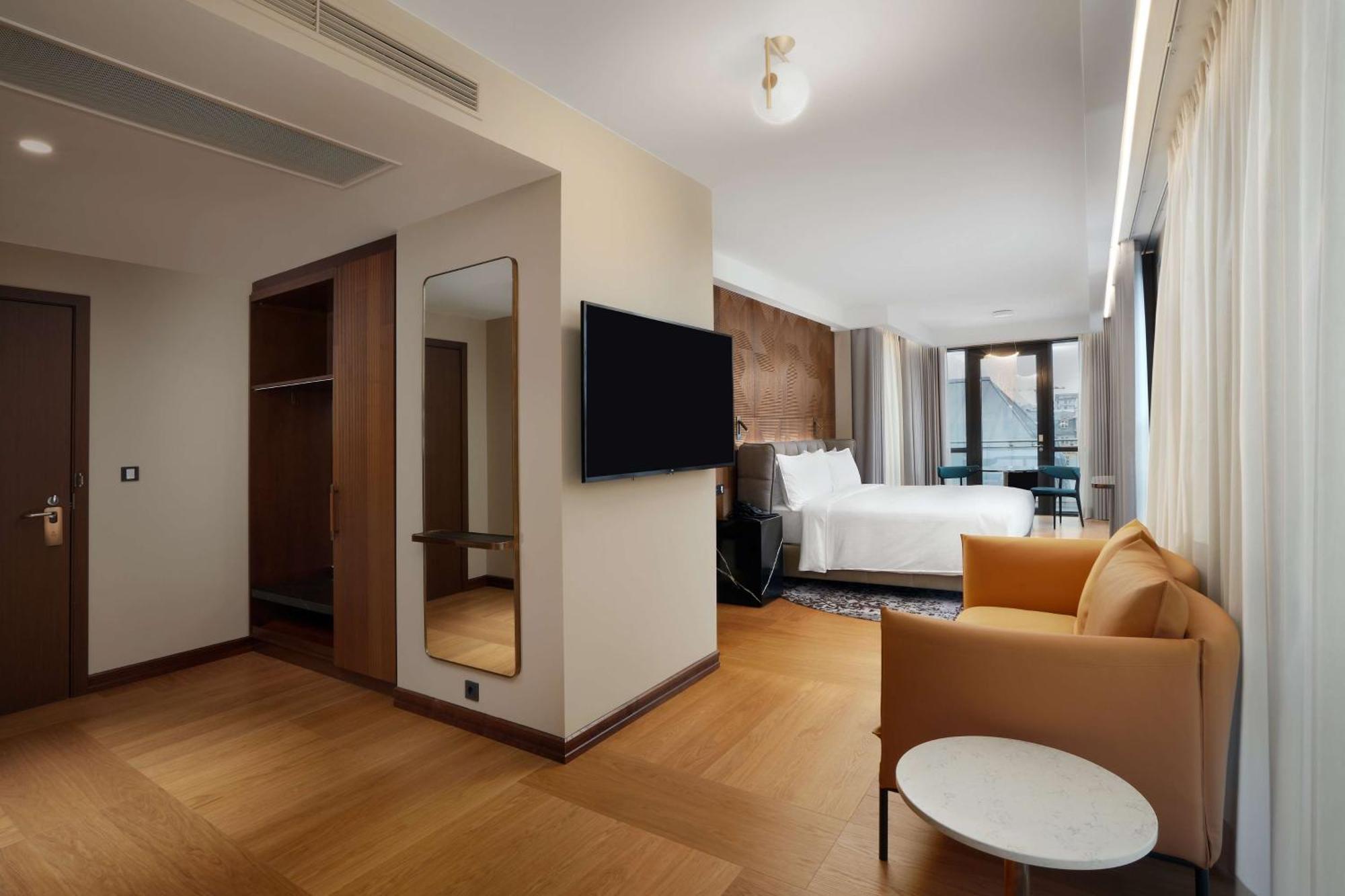 Iceland Parliament Hotel, Curio Collection By Hilton 4*