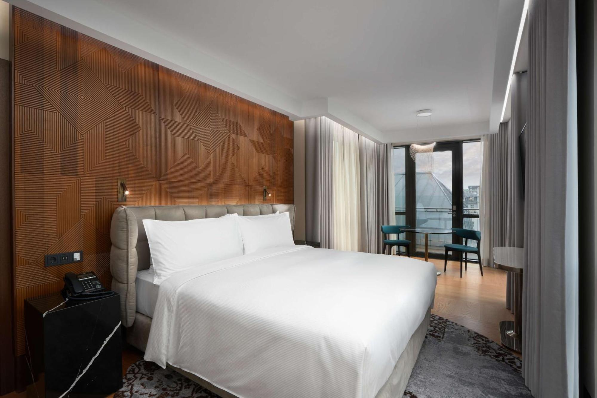 Iceland Parliament Hotel, Curio Collection By Hilton Reykjavik