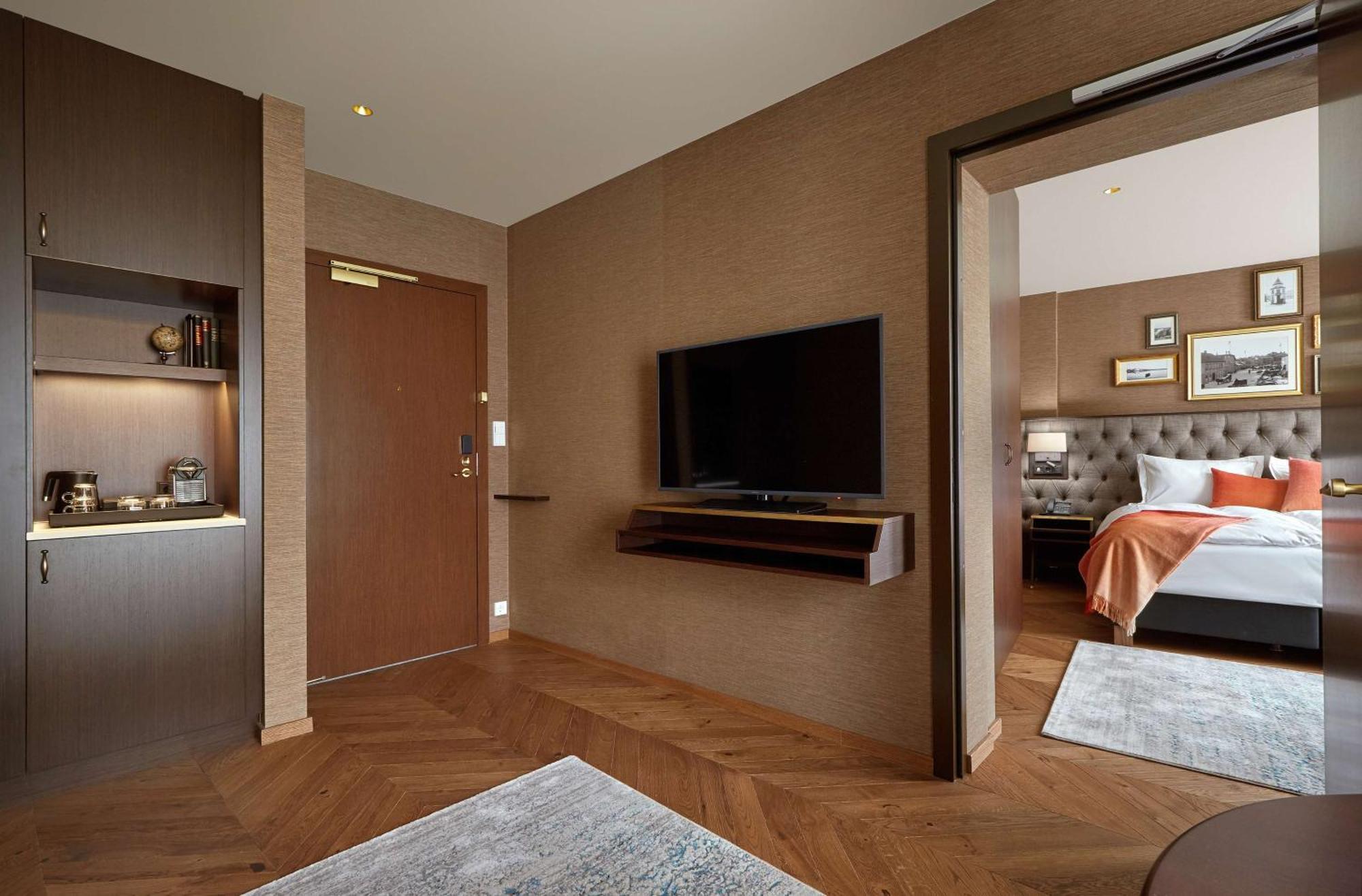 Konsulat Hotel, Curio Collection By Hilton Reykjavik