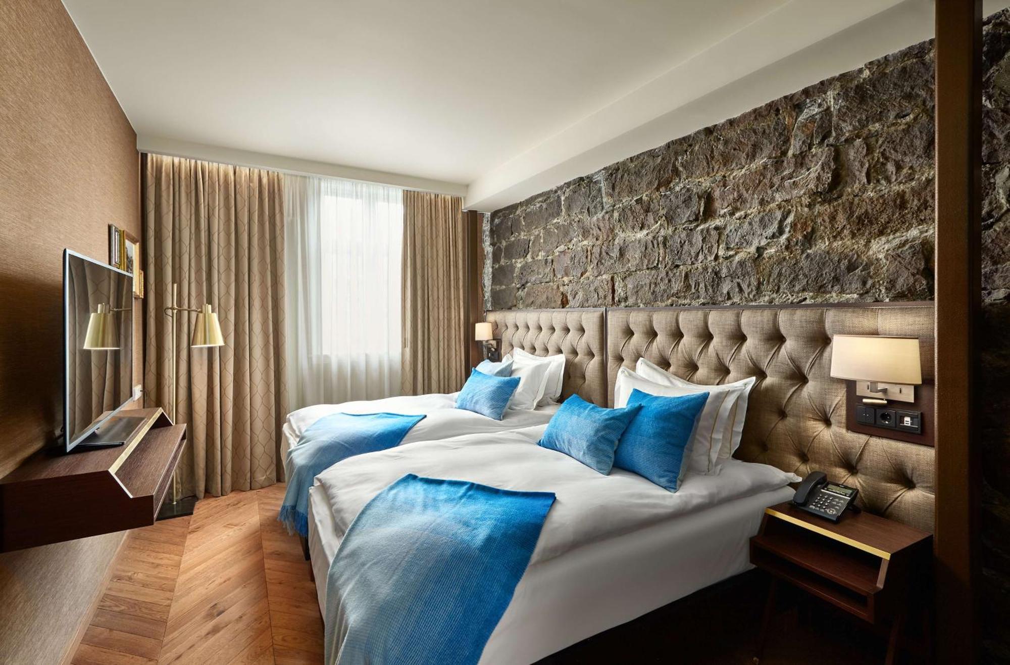 Konsulat Hotel, Curio Collection By Hilton Hotel Reykjavik
