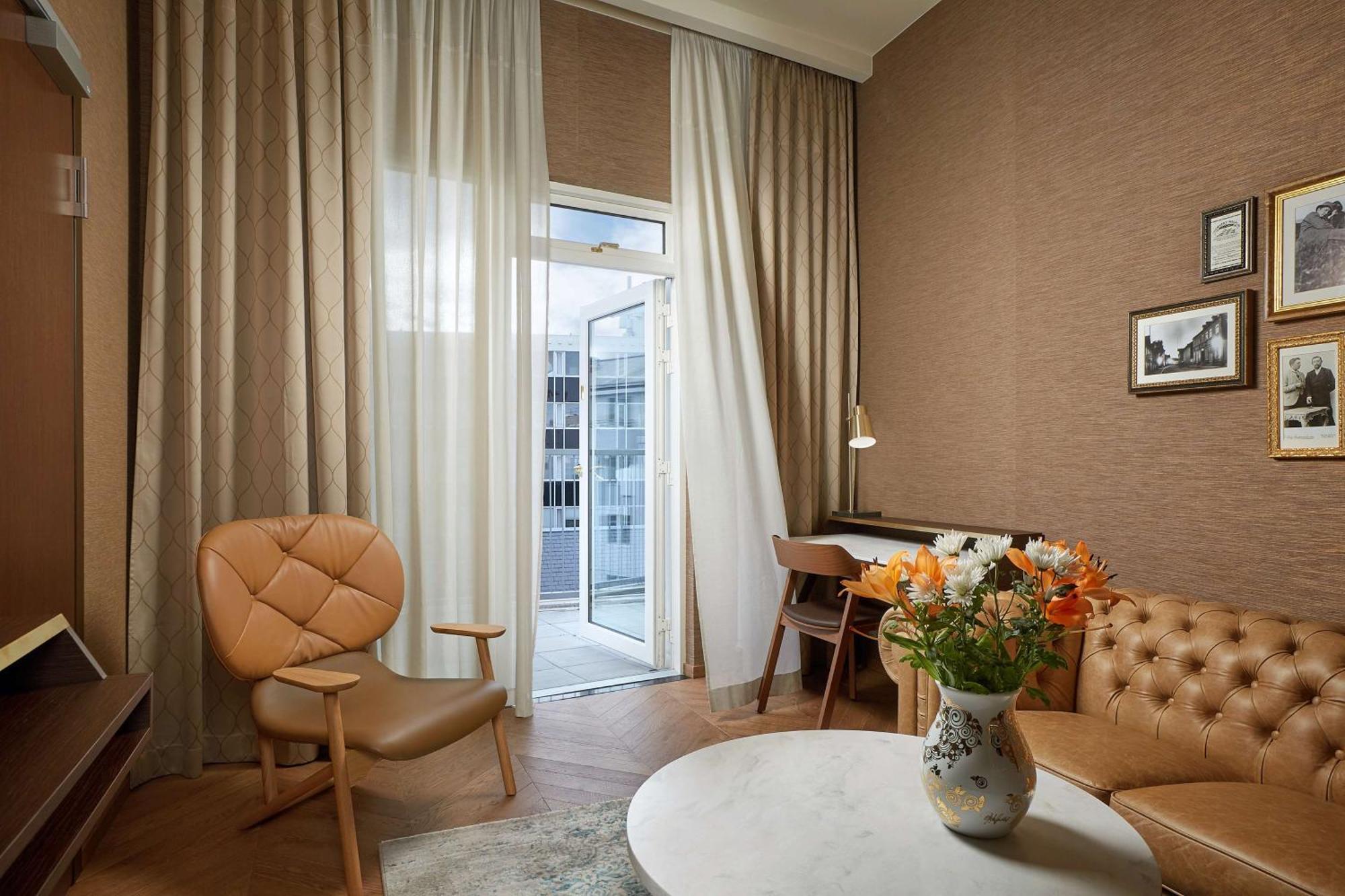 Konsulat Hotel, Curio Collection By Hilton 4* Reykjavik