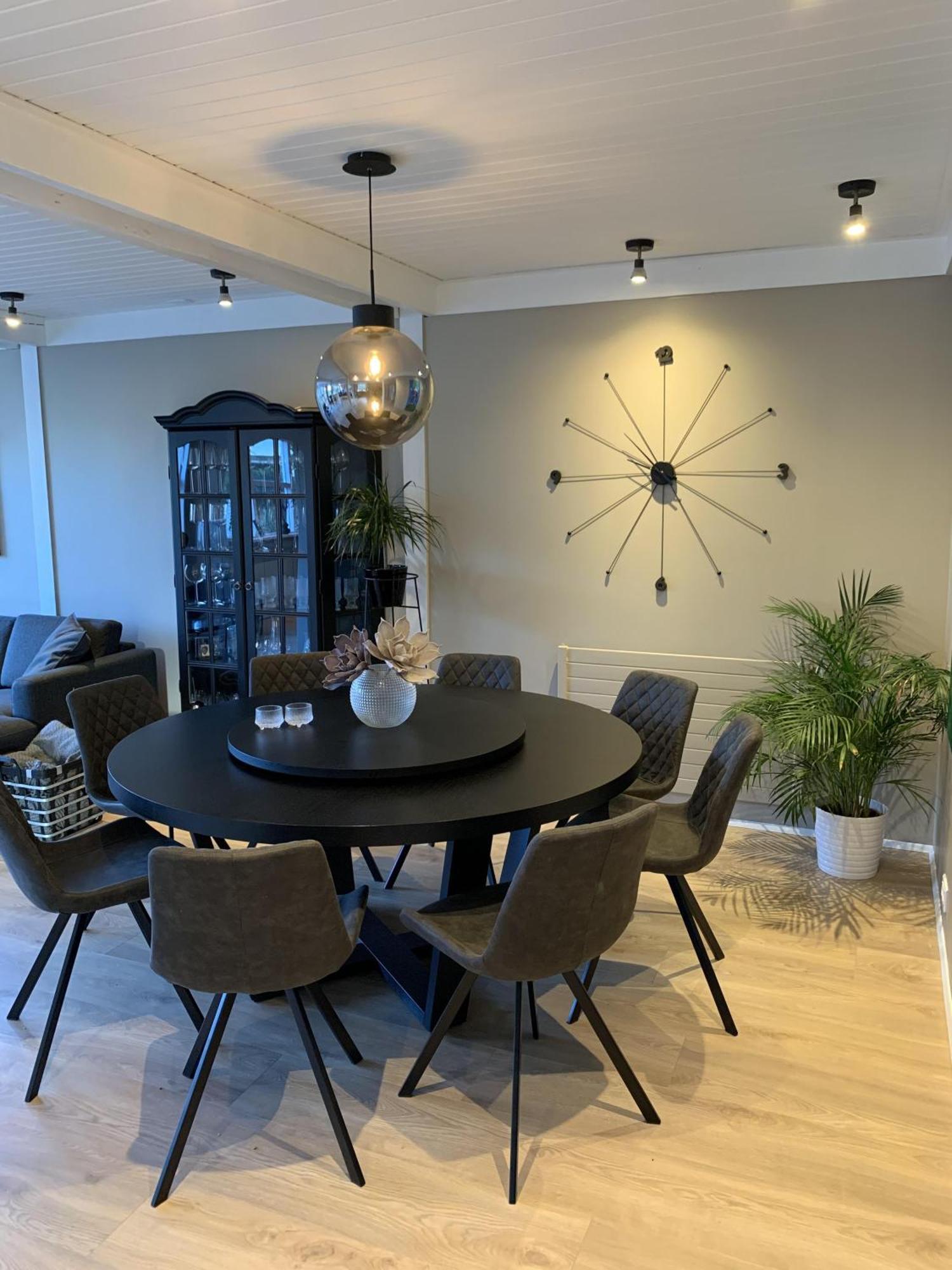 Great 8 Person House Free Use Of Car! *