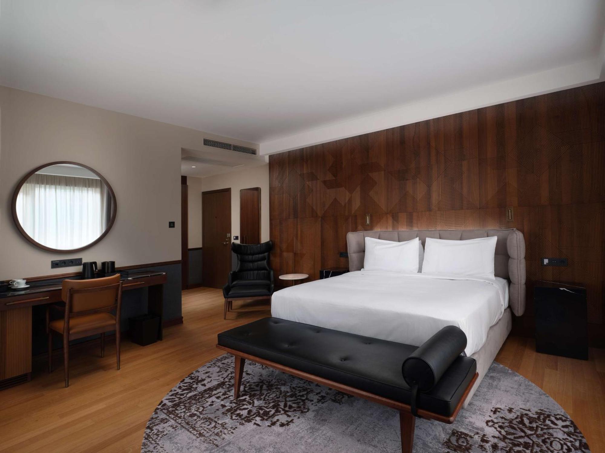 Hotel Iceland Parliament Hotel, Curio Collection By Hilton 4*