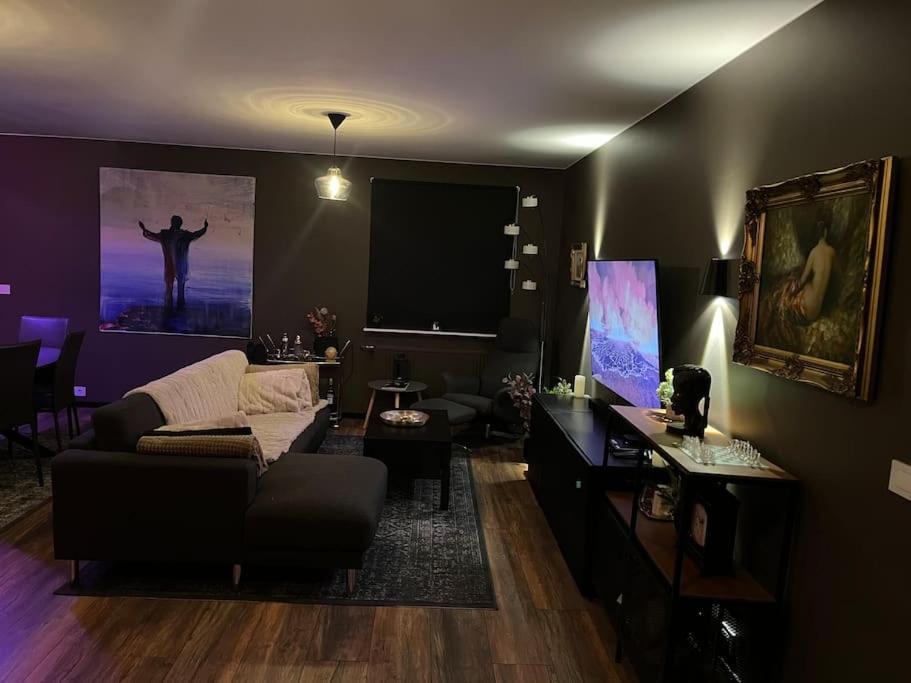 Apartment Luxurious In *