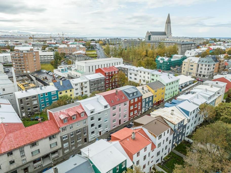 Njalsgata 80, Downtown - Birta