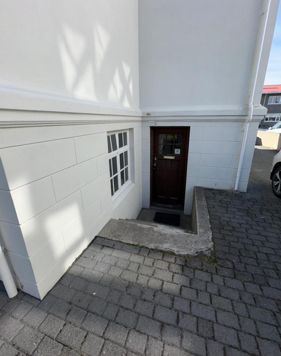 Apartamento Urban Escape 2-bedroom Haven With Private Entrance