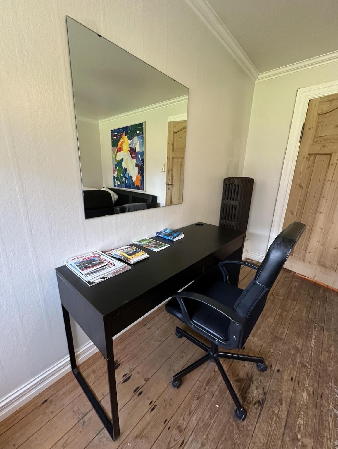 Urban Escape 2-bedroom Haven With Private Entrance Apartamento
