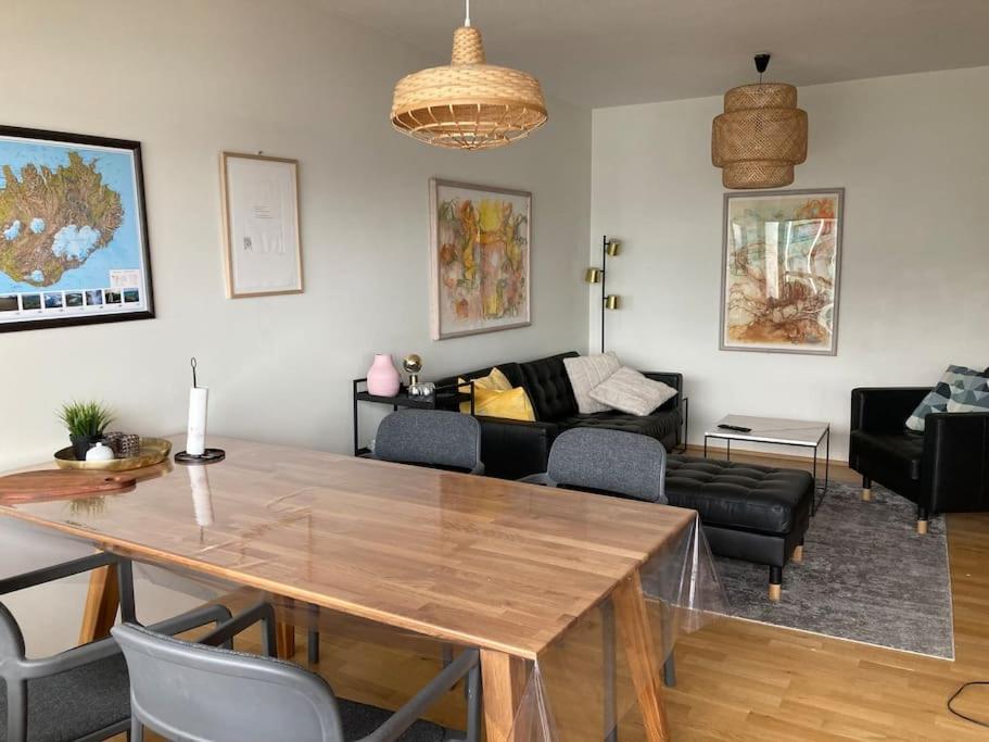 Spacious Flat - Magnificent View * Reykjavík