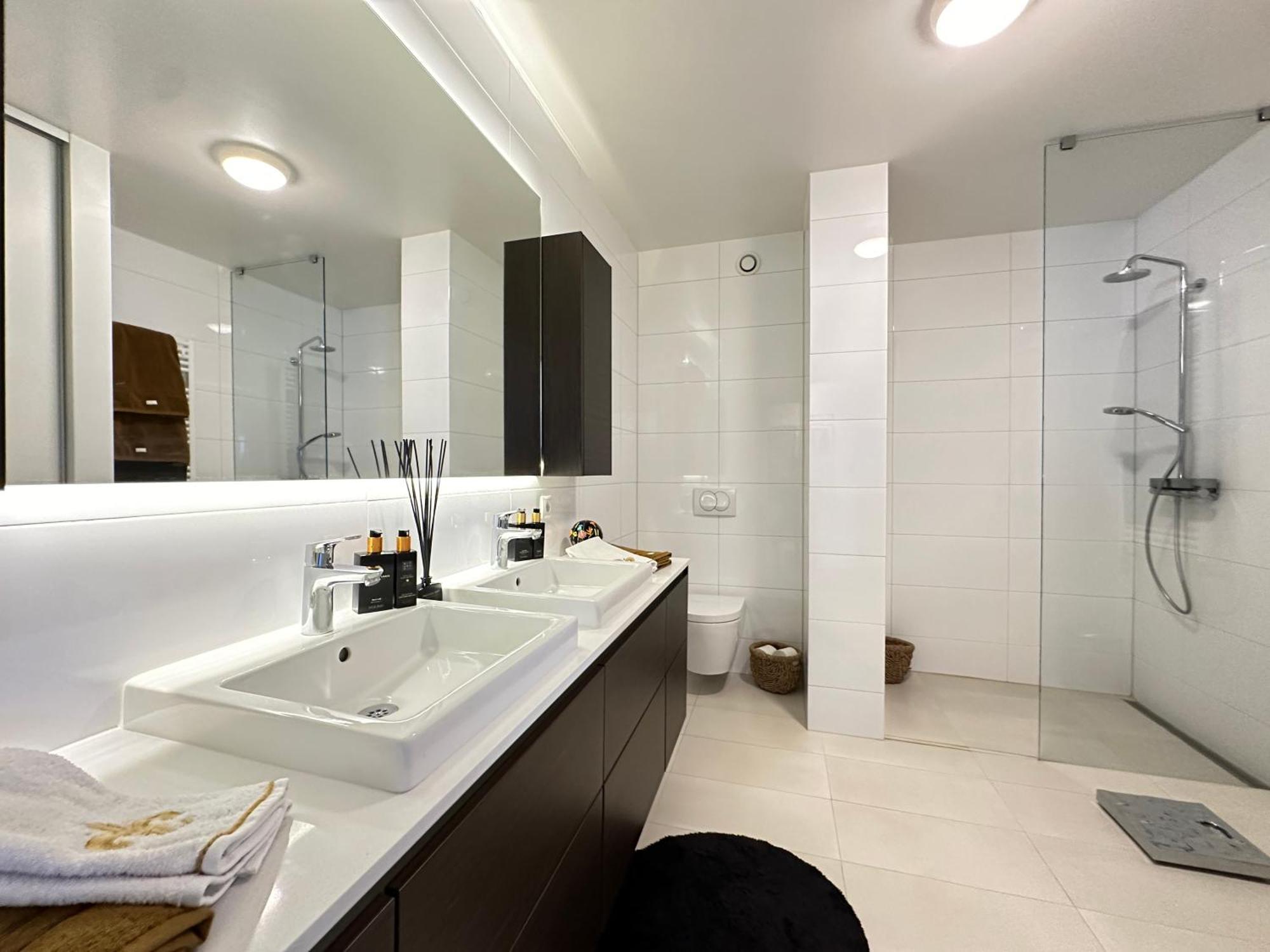 Appartement Luxary Aparmtent In Grandavegur Downtown - Birta *