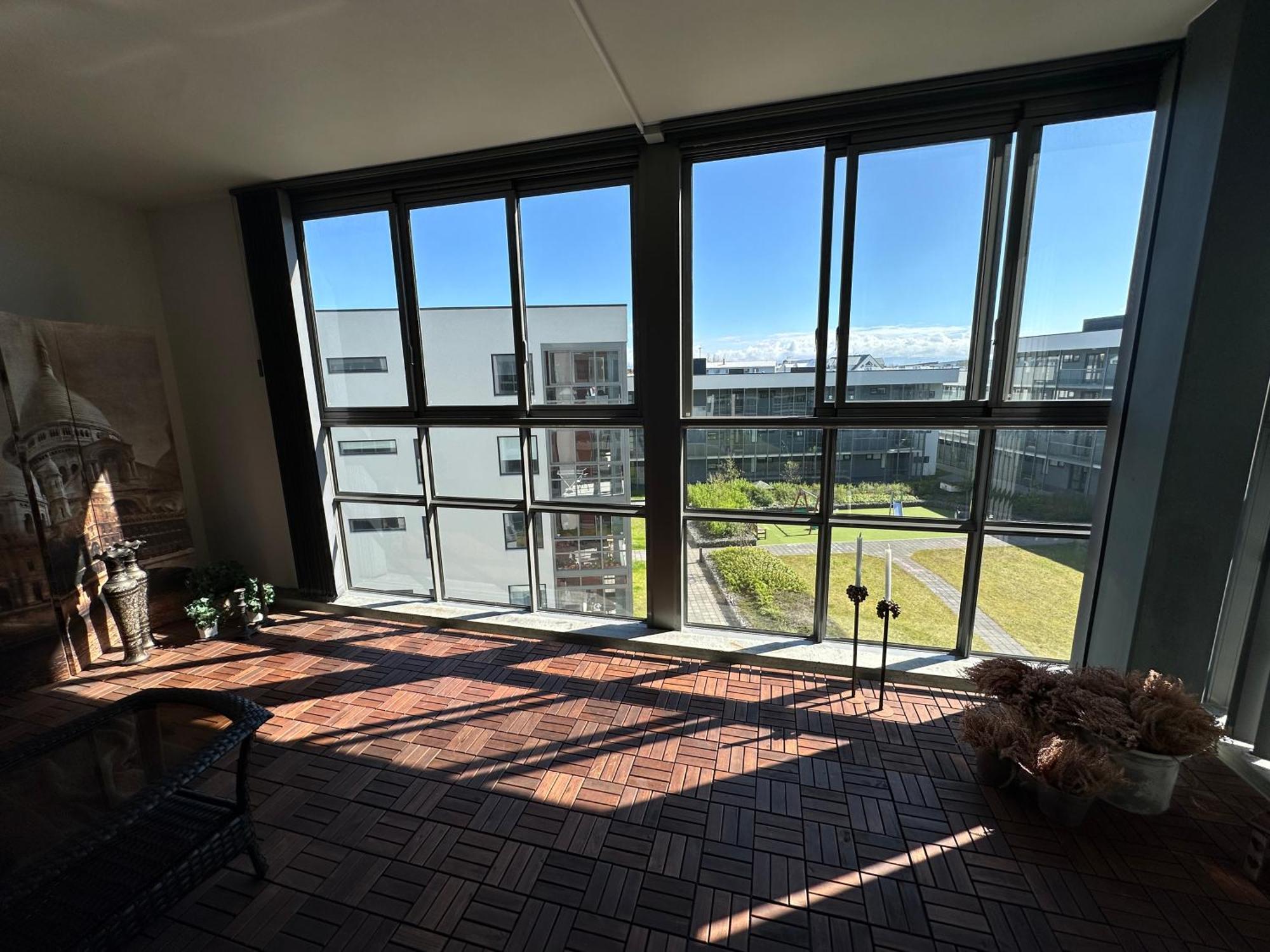 Luxary Aparmtent In Grandavegur Downtown - Birta * Reykjavík