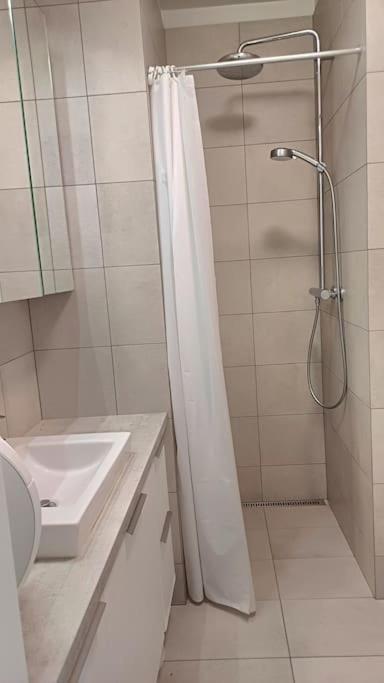 J8 Rvk Reykjavík