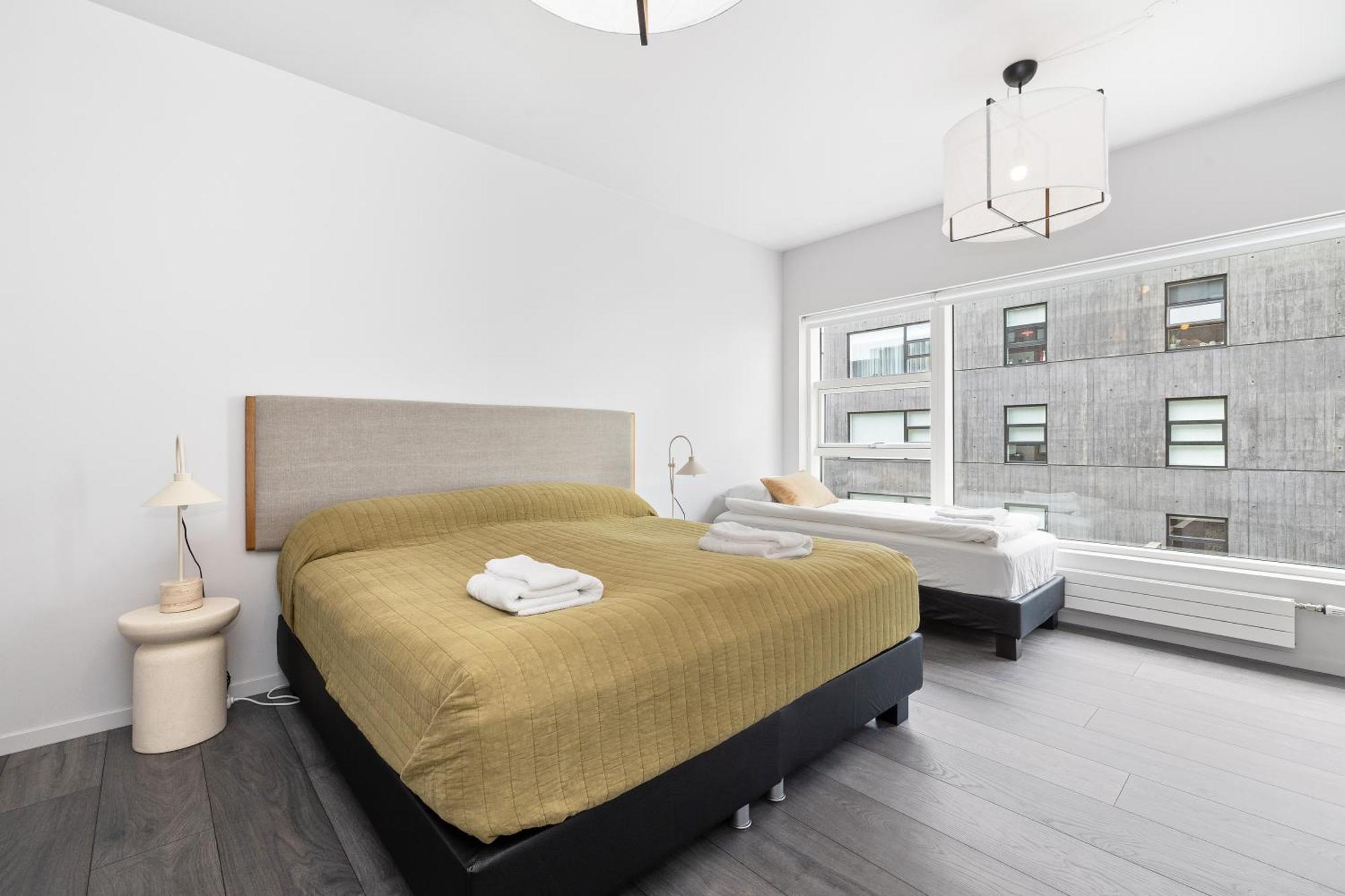 Harbour View 2br & 2ba Center With Free Parking Apartment