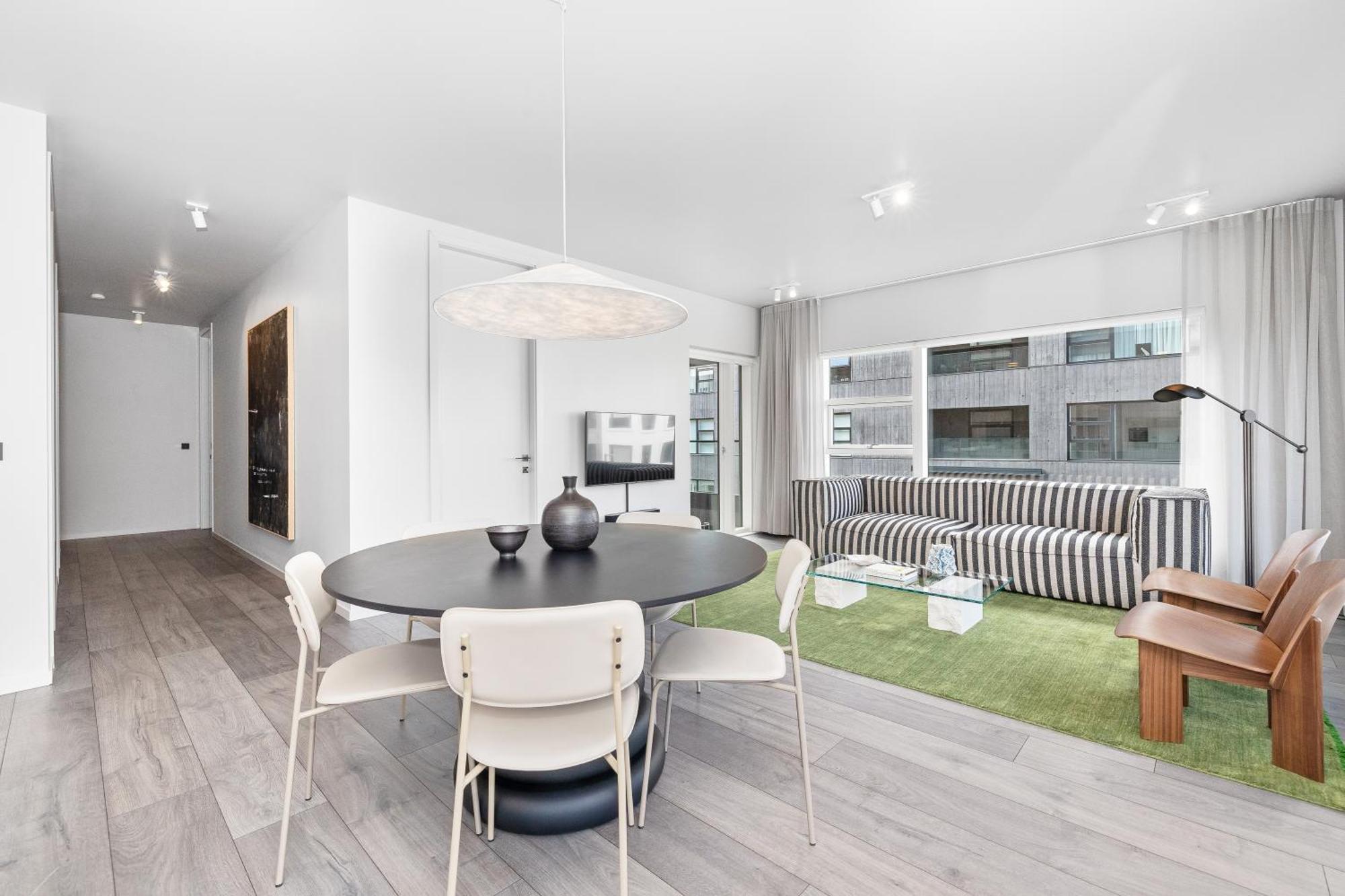 Harbour View 2br & 2ba Center With Free Parking *