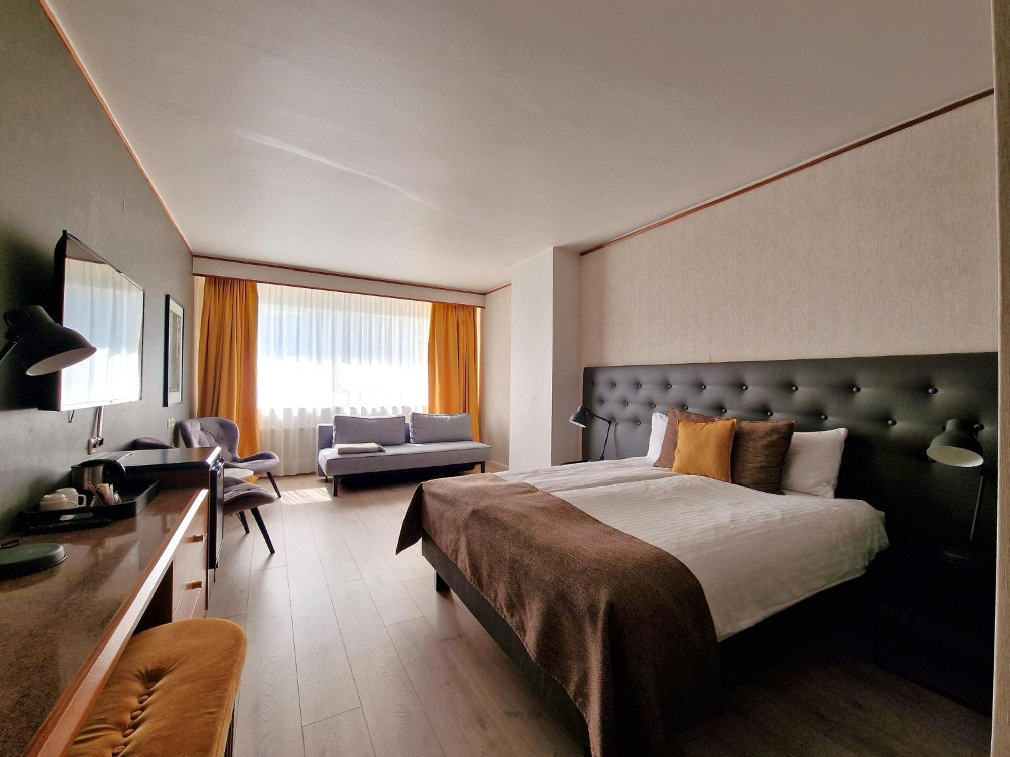 Island - & Wellness 4*