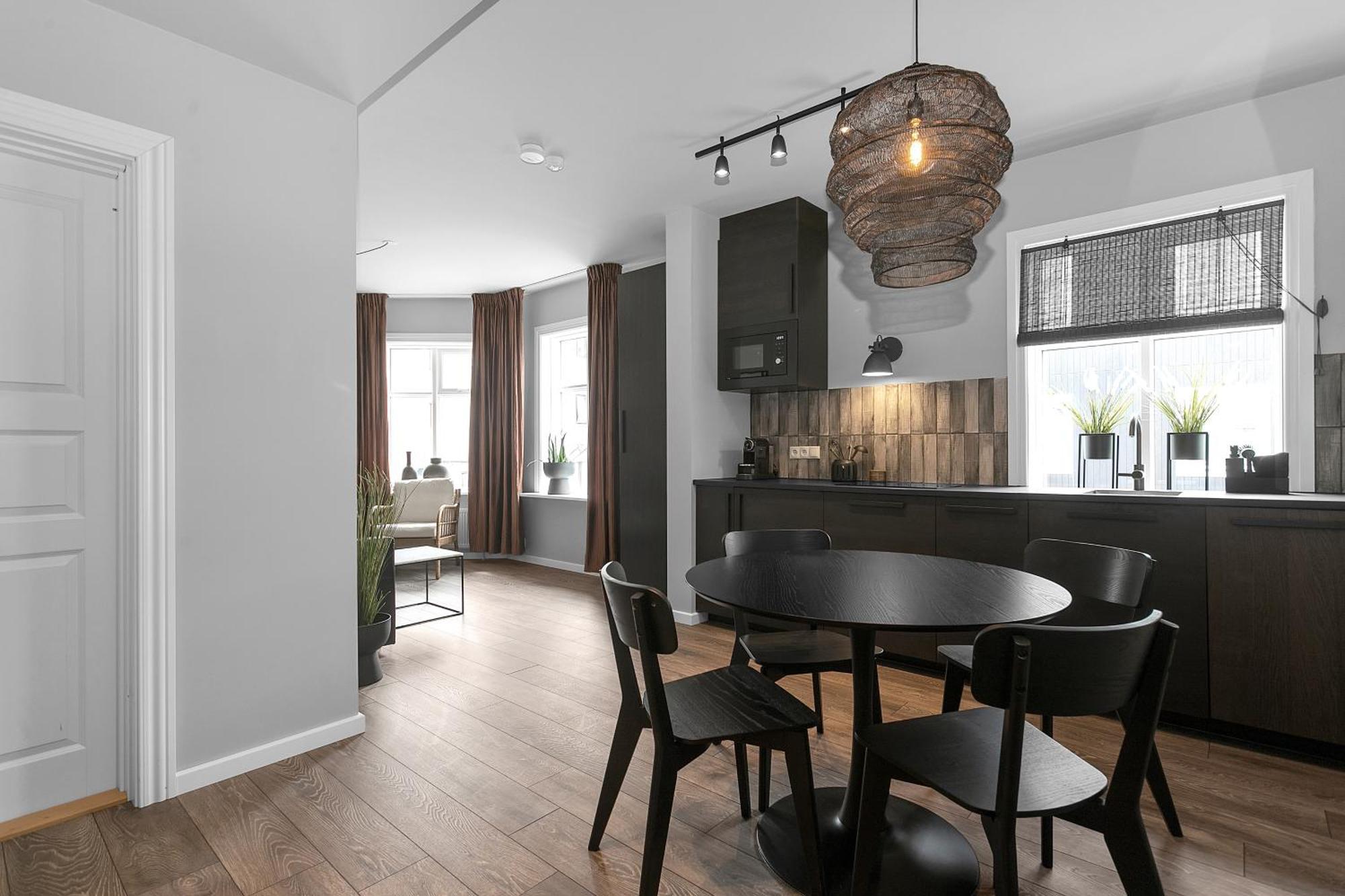 Baldur Apartment *