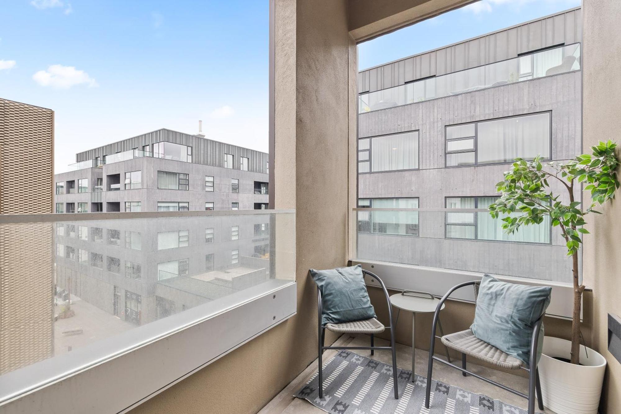 Apartment Desirable Penthouse In Reykjavik