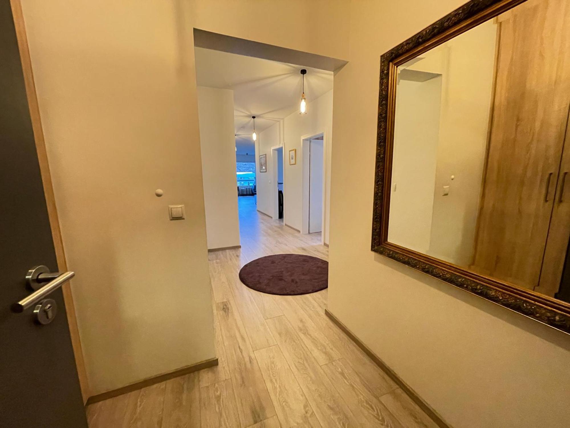 Modern And Spacious 3 Bedroom In Kopavogur * Reiquiavique