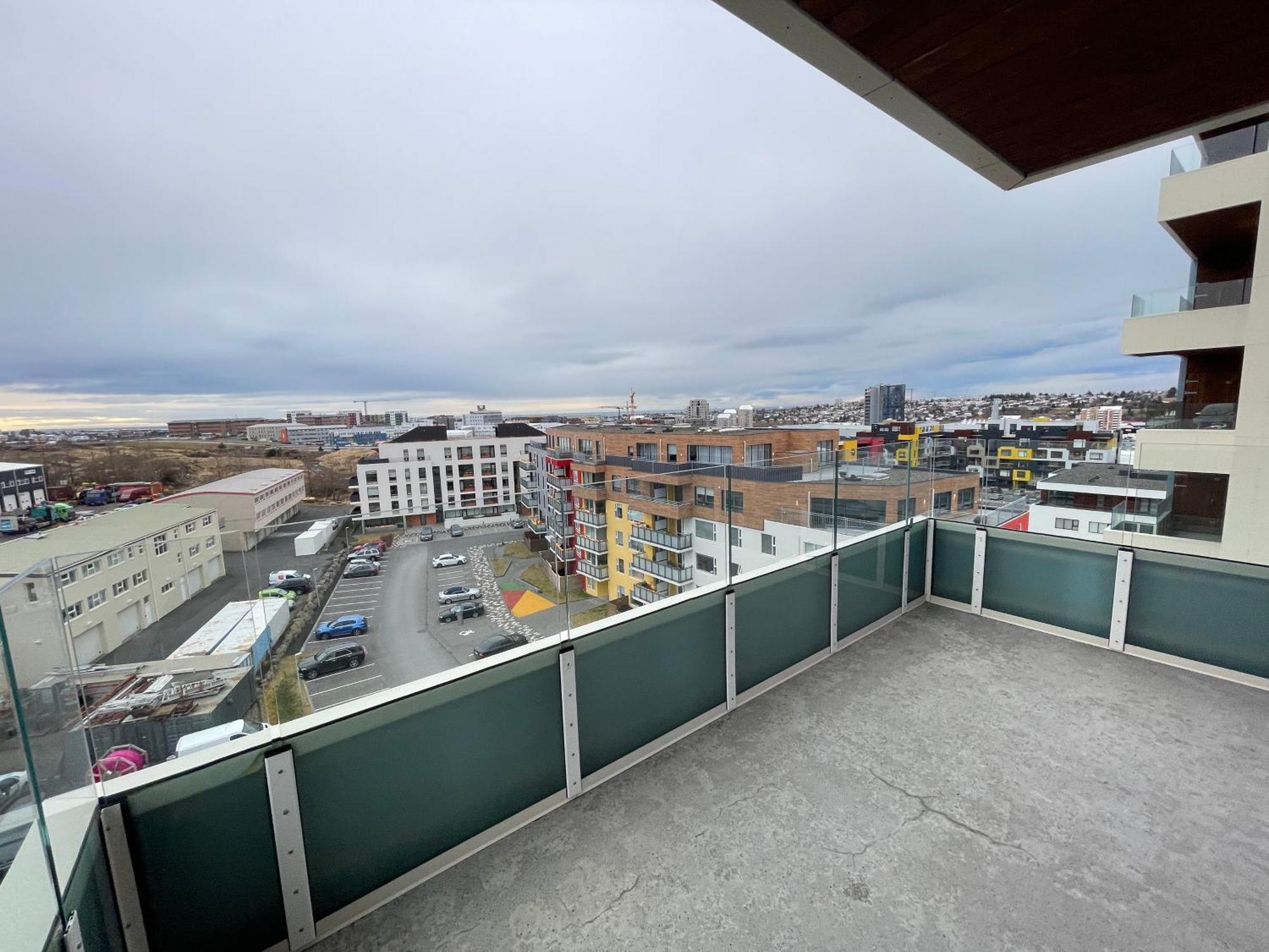Apartamento Modern And Spacious 3 Bedroom In Kopavogur Reiquiavique