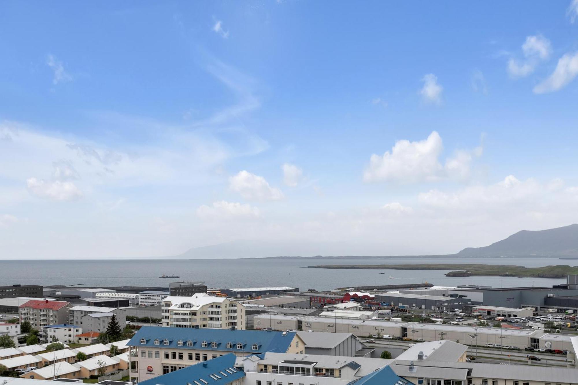 Lovely 1 Bedroom - Perfect Panorama View Apartment Reykjavik