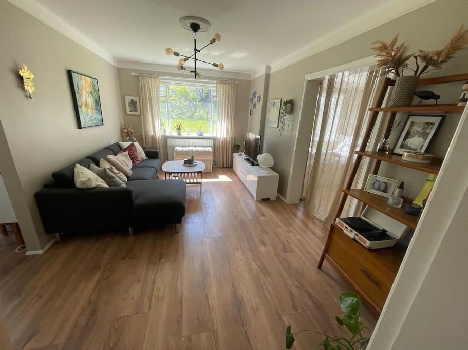 Cozy Family Near Downtown Appartement *
