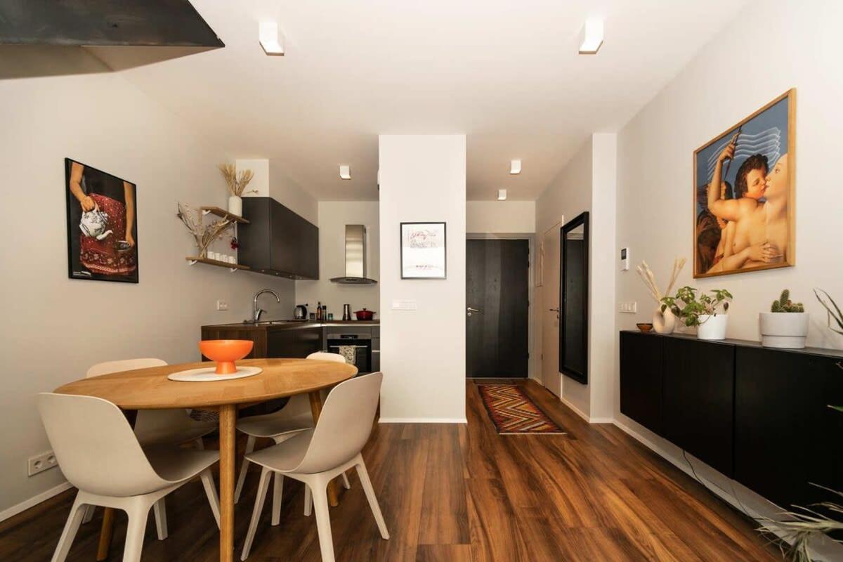Brietartun - 2 Floors One Bedroom * Reykjavík