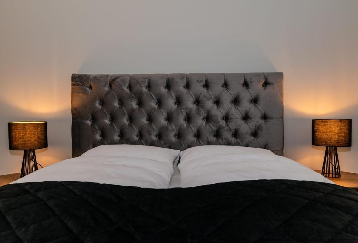 Framnesvegur - Two Bedroom Apartment *