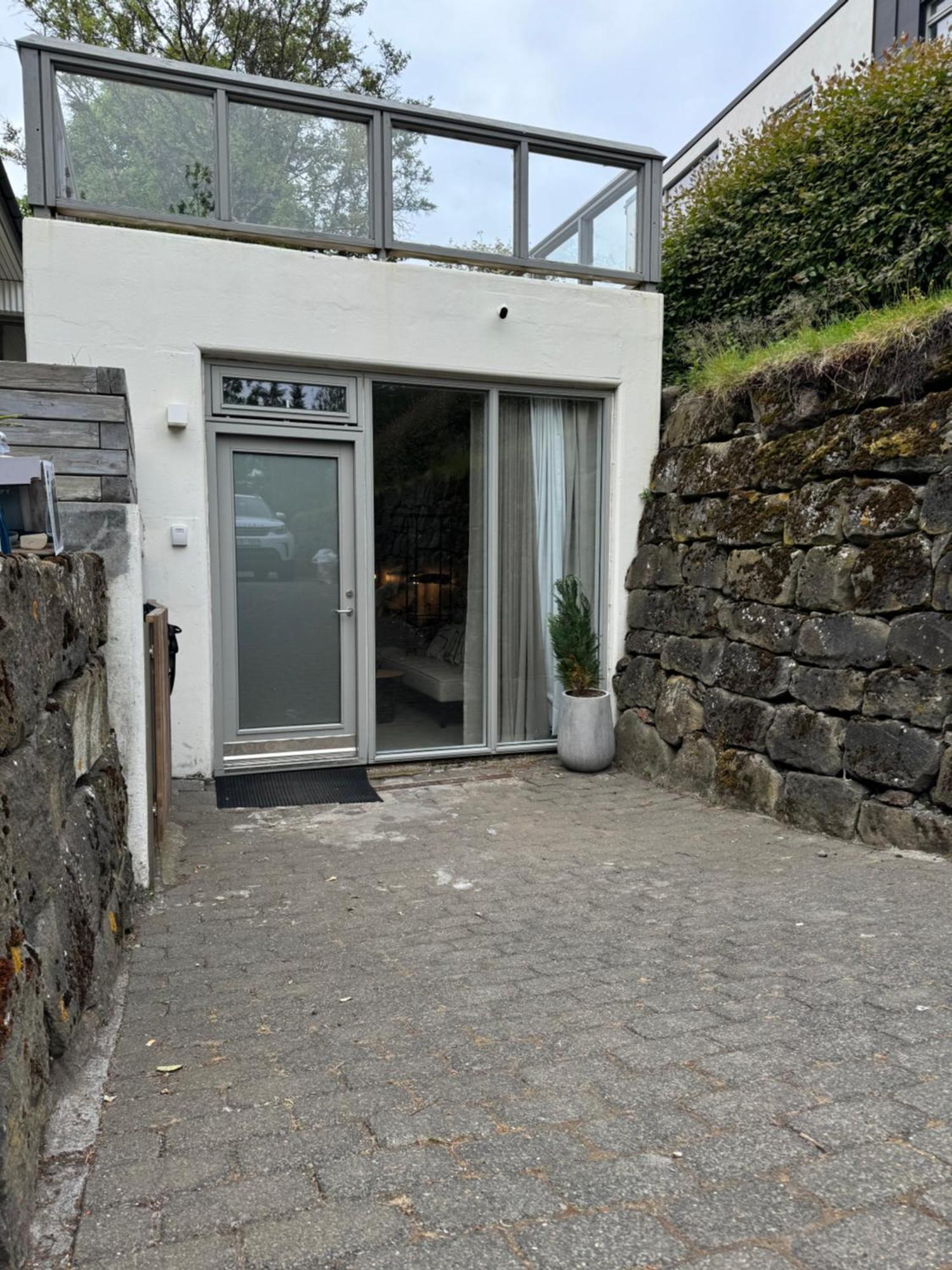 In * Reykjavík